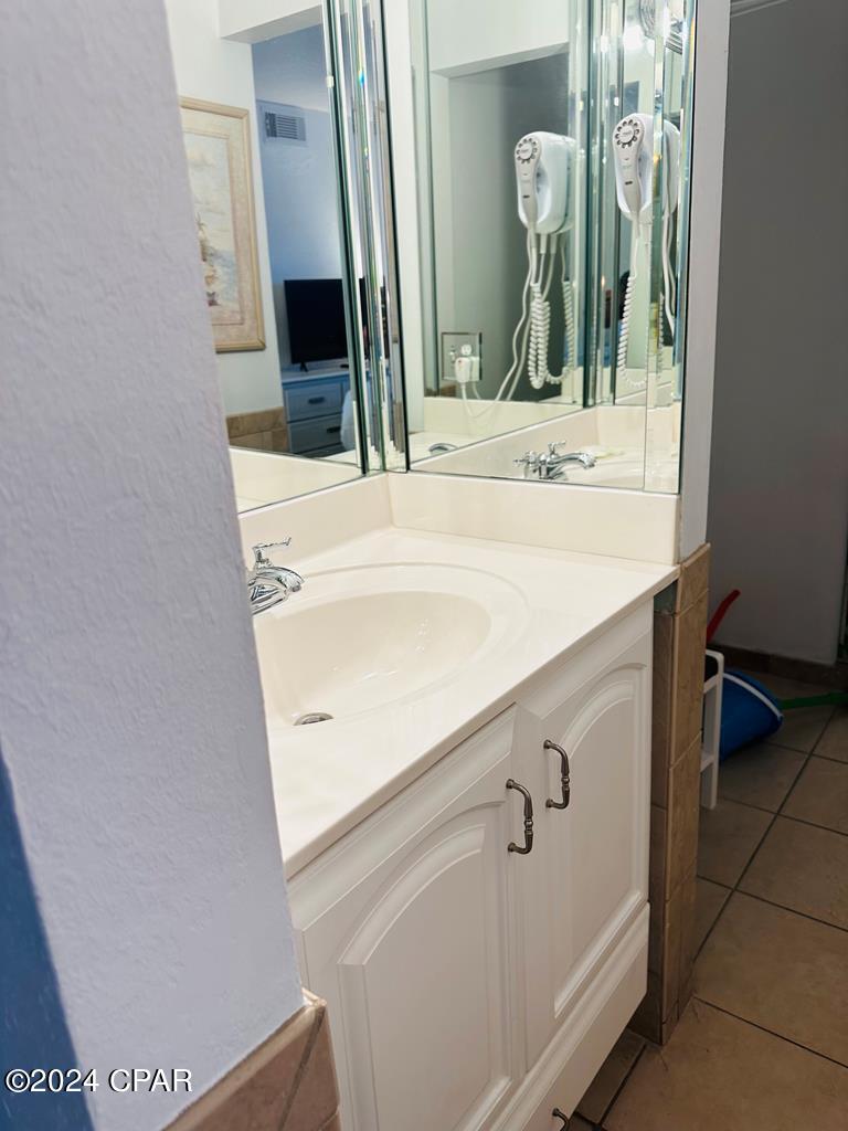 8743 Thomas Drive 301