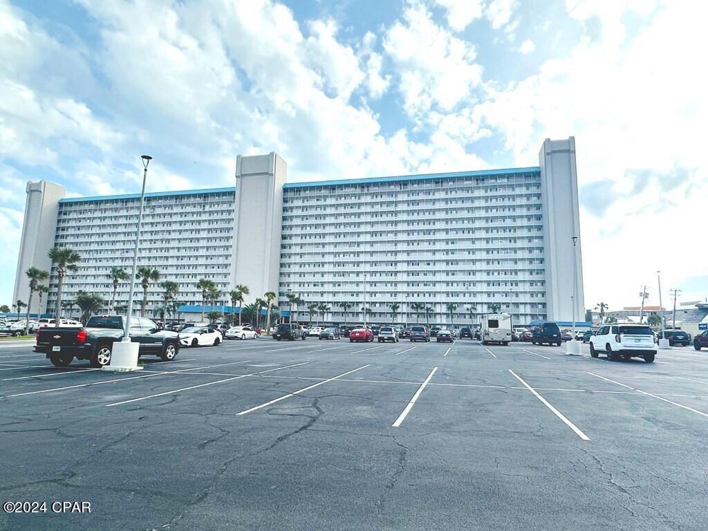 8743 Thomas Drive 301