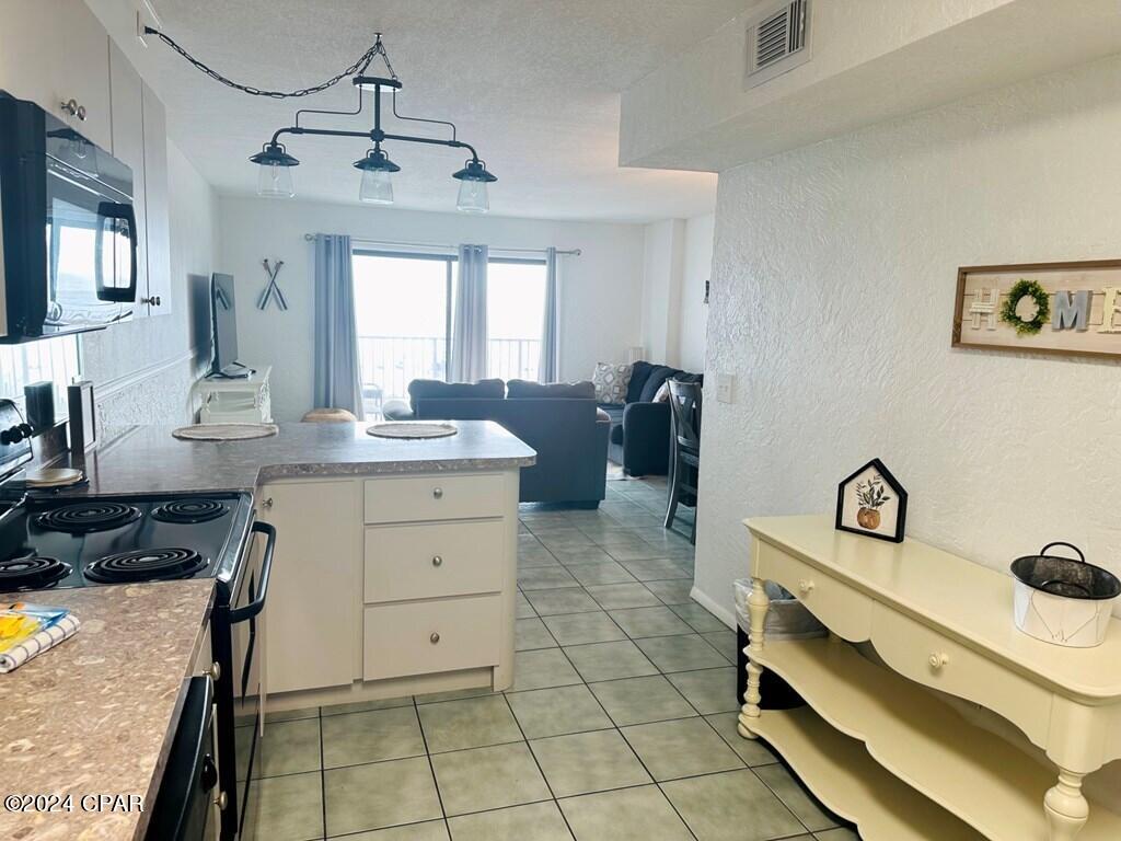 8743 Thomas Drive 301