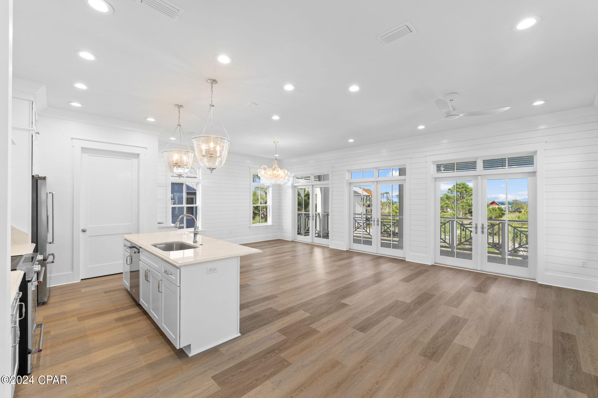 149 S Echo Lane