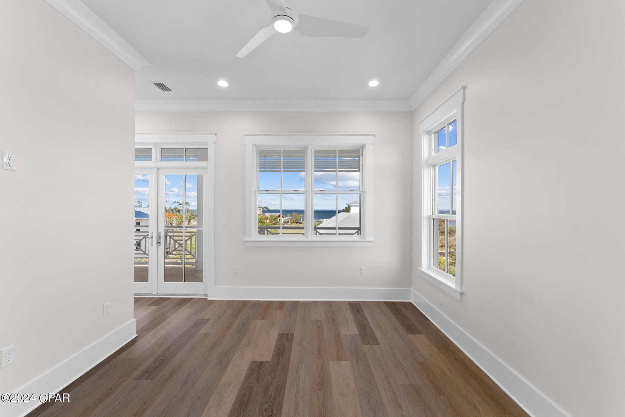 149 S Echo Lane