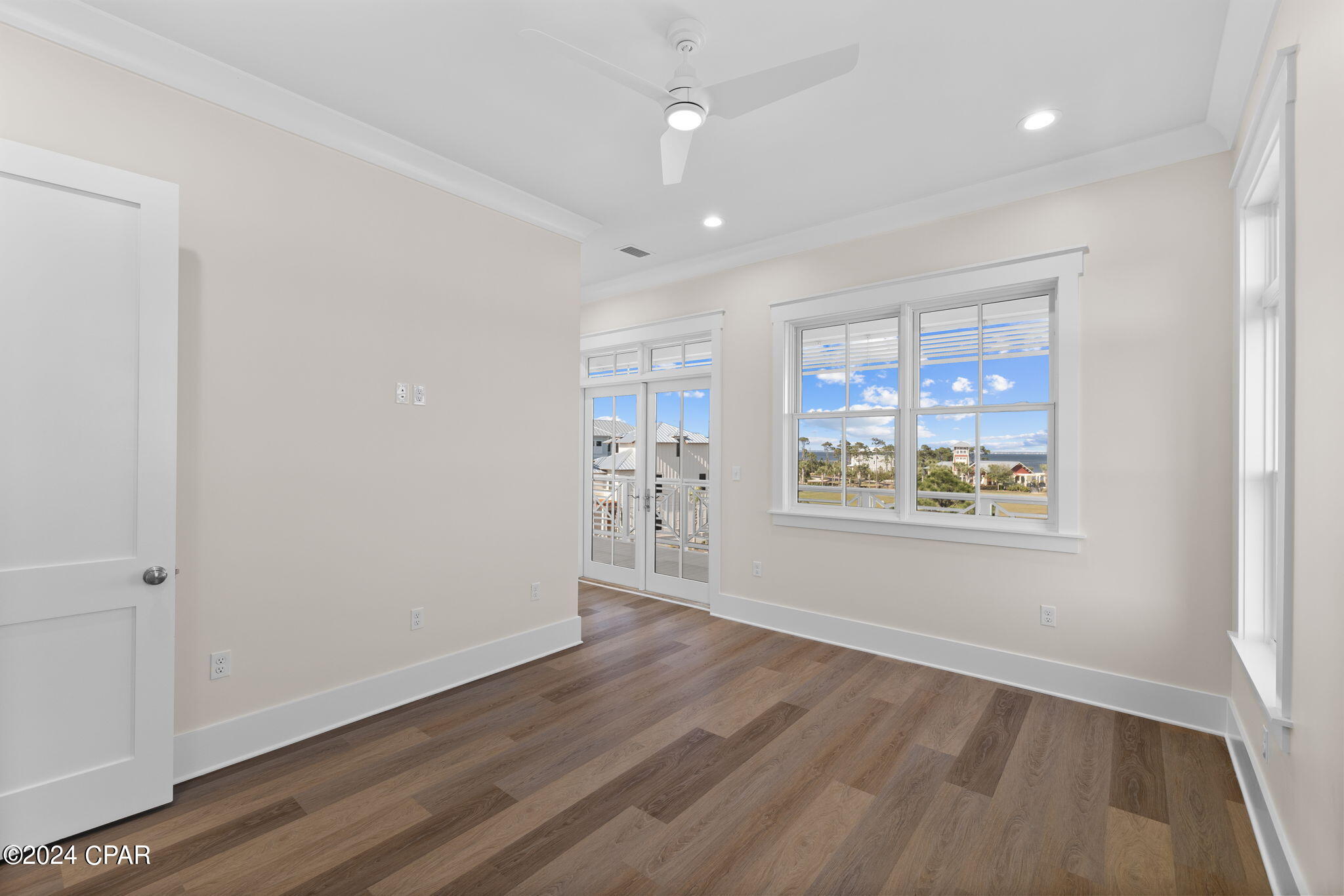 149 S Echo Lane