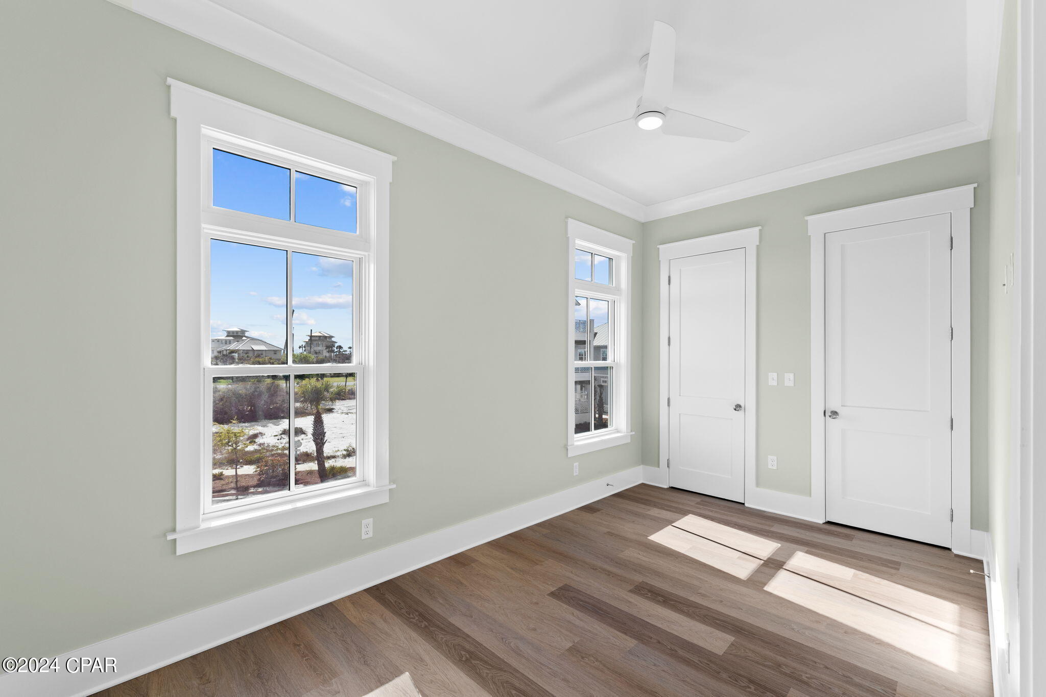 149 S Echo Lane