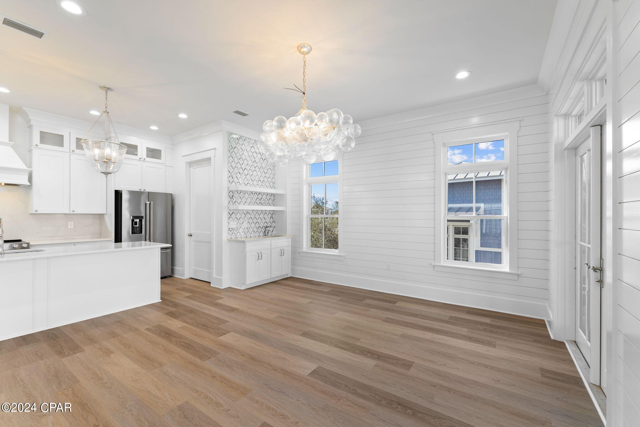 149 S Echo Lane