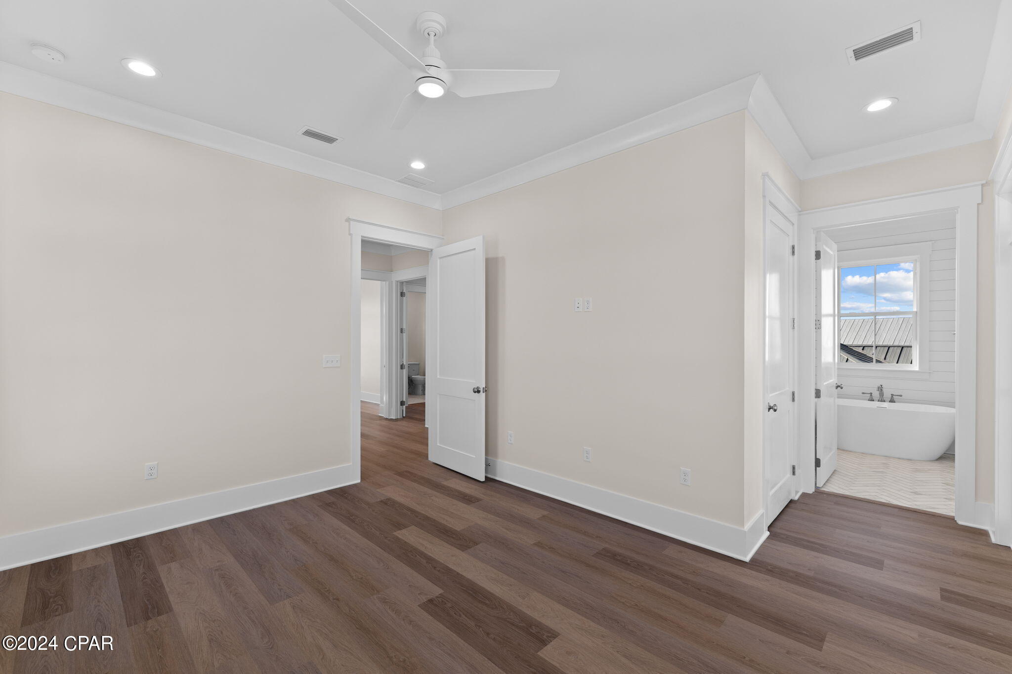 149 S Echo Lane