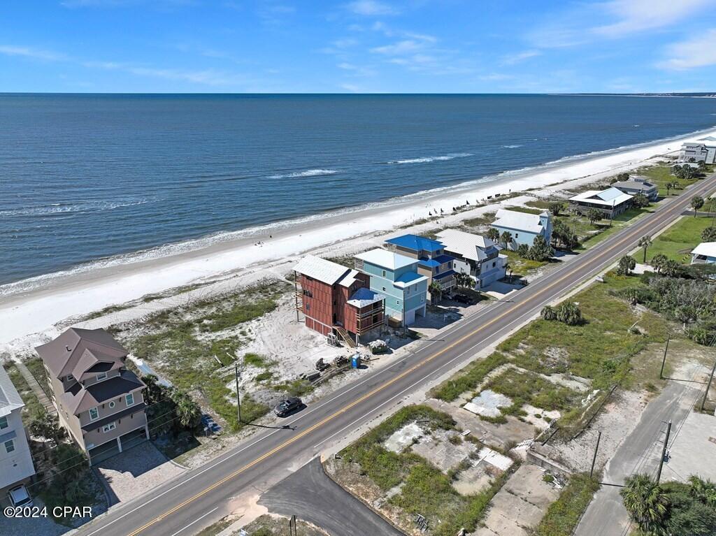 9113 W Hwy 98