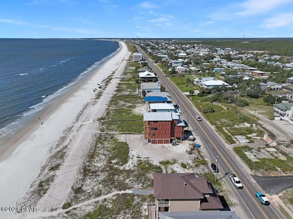 9113 W Hwy 98