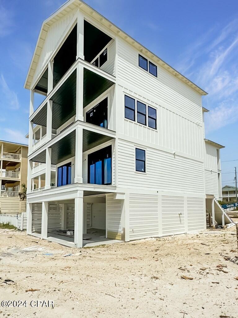 9113 W Hwy 98