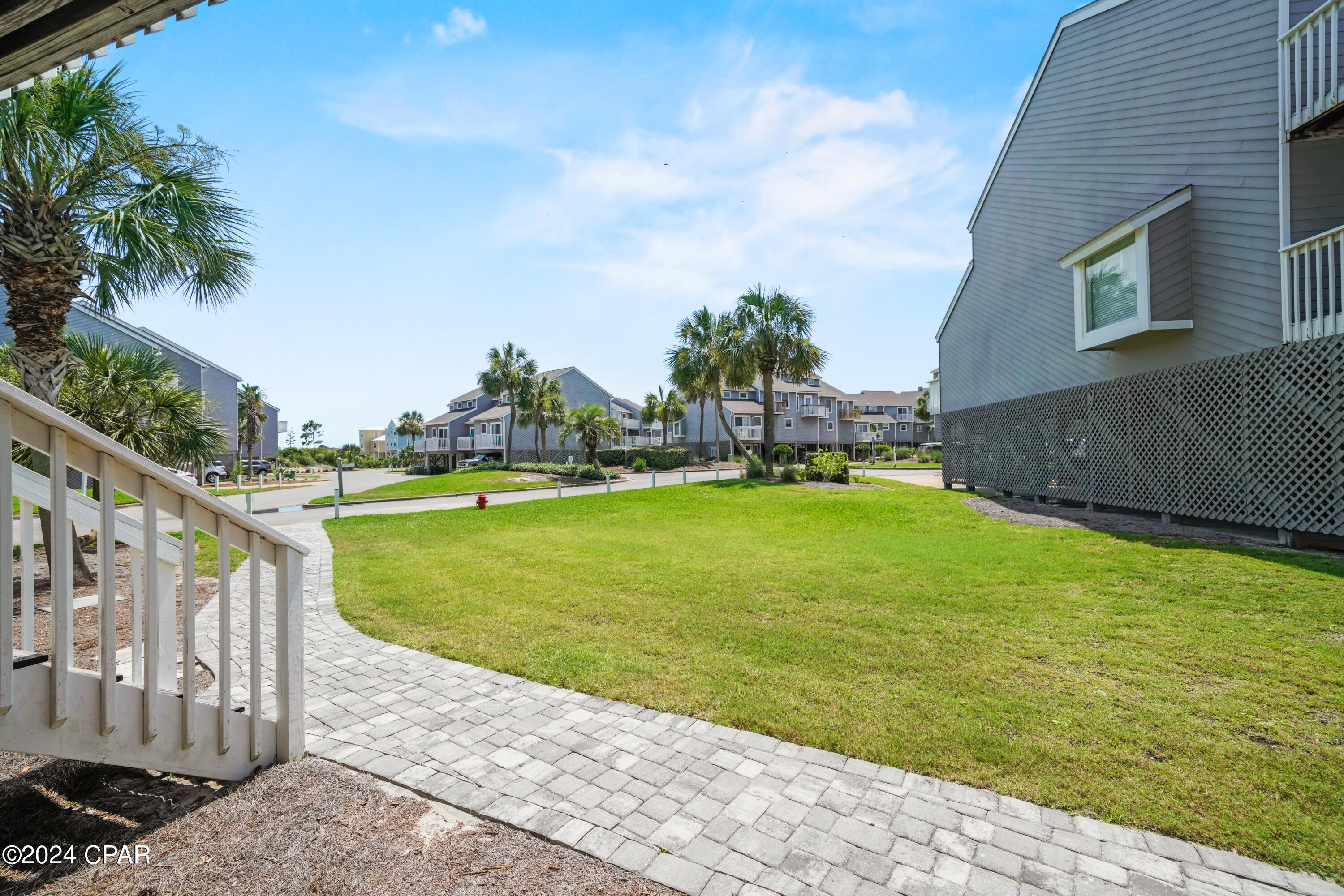 277 Parkside Circle