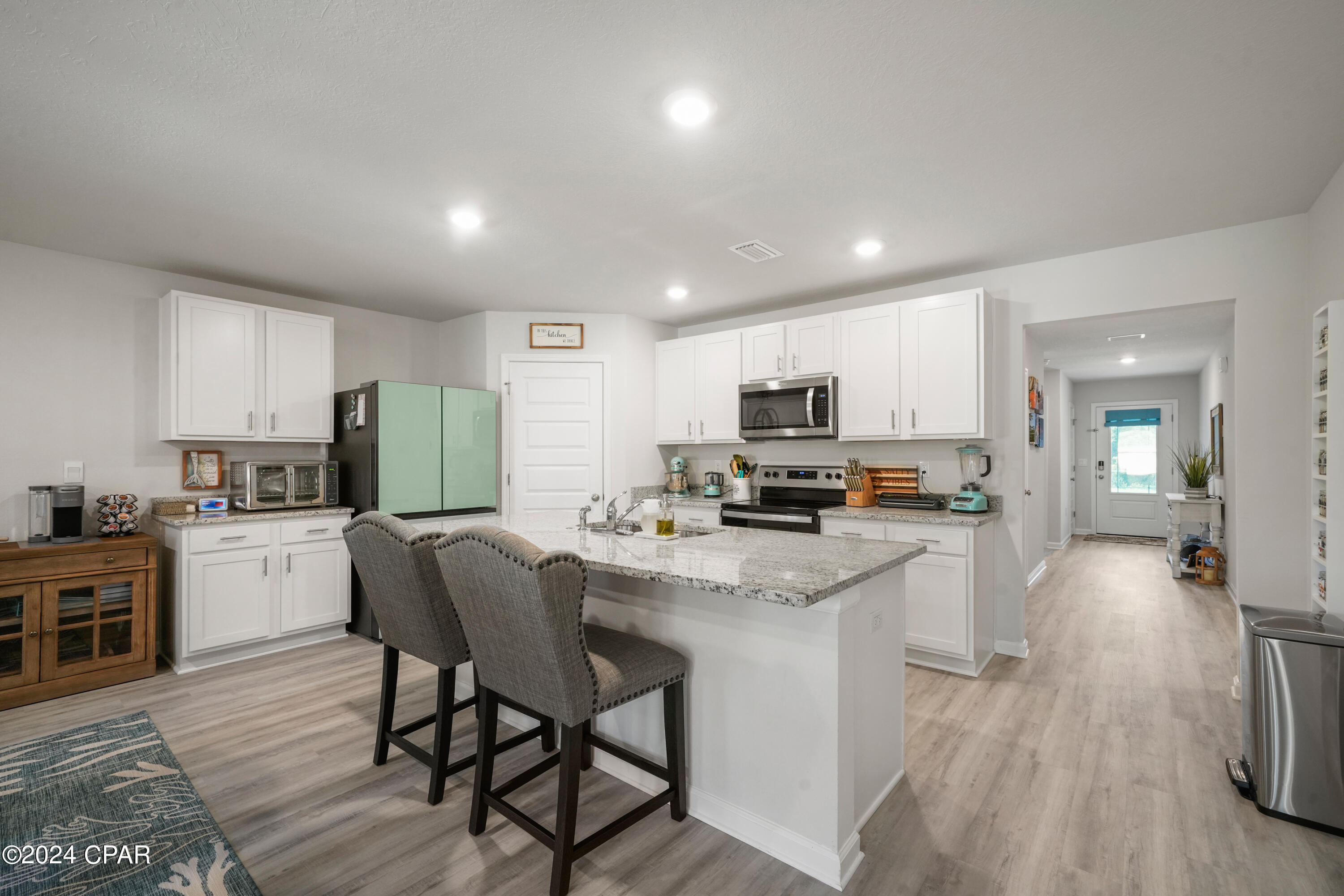 200 Cove Lane