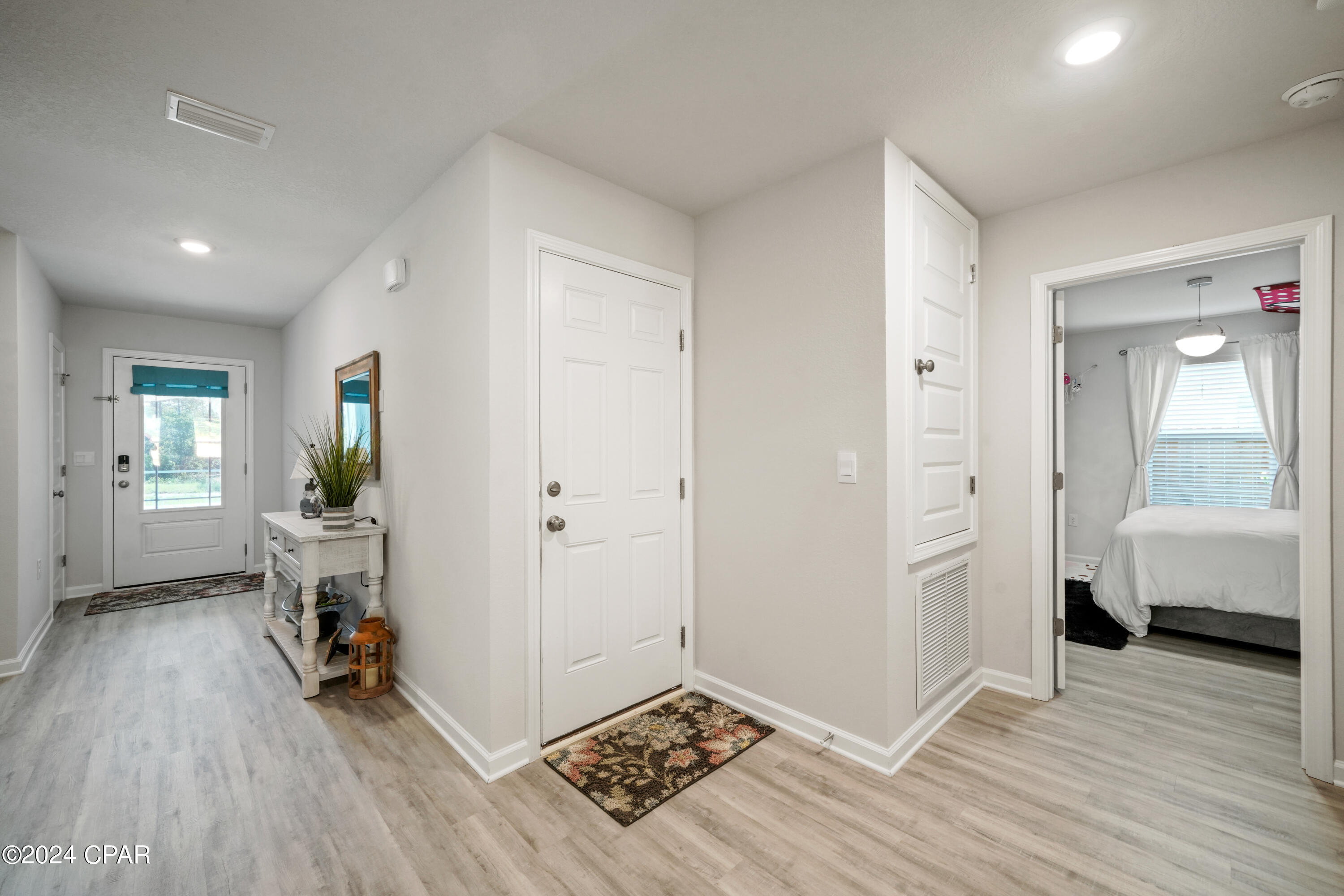 200 Cove Lane