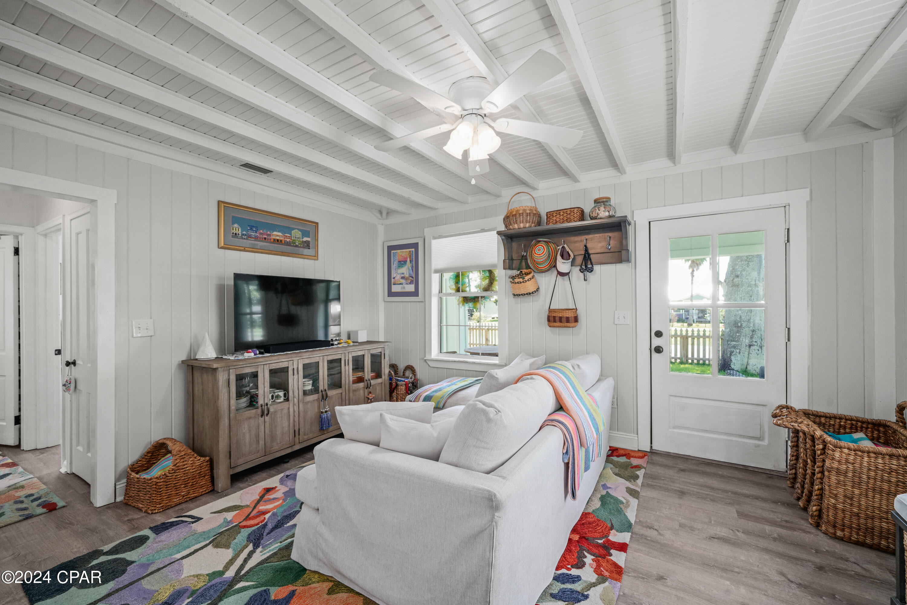 1305 Palm Boulevard