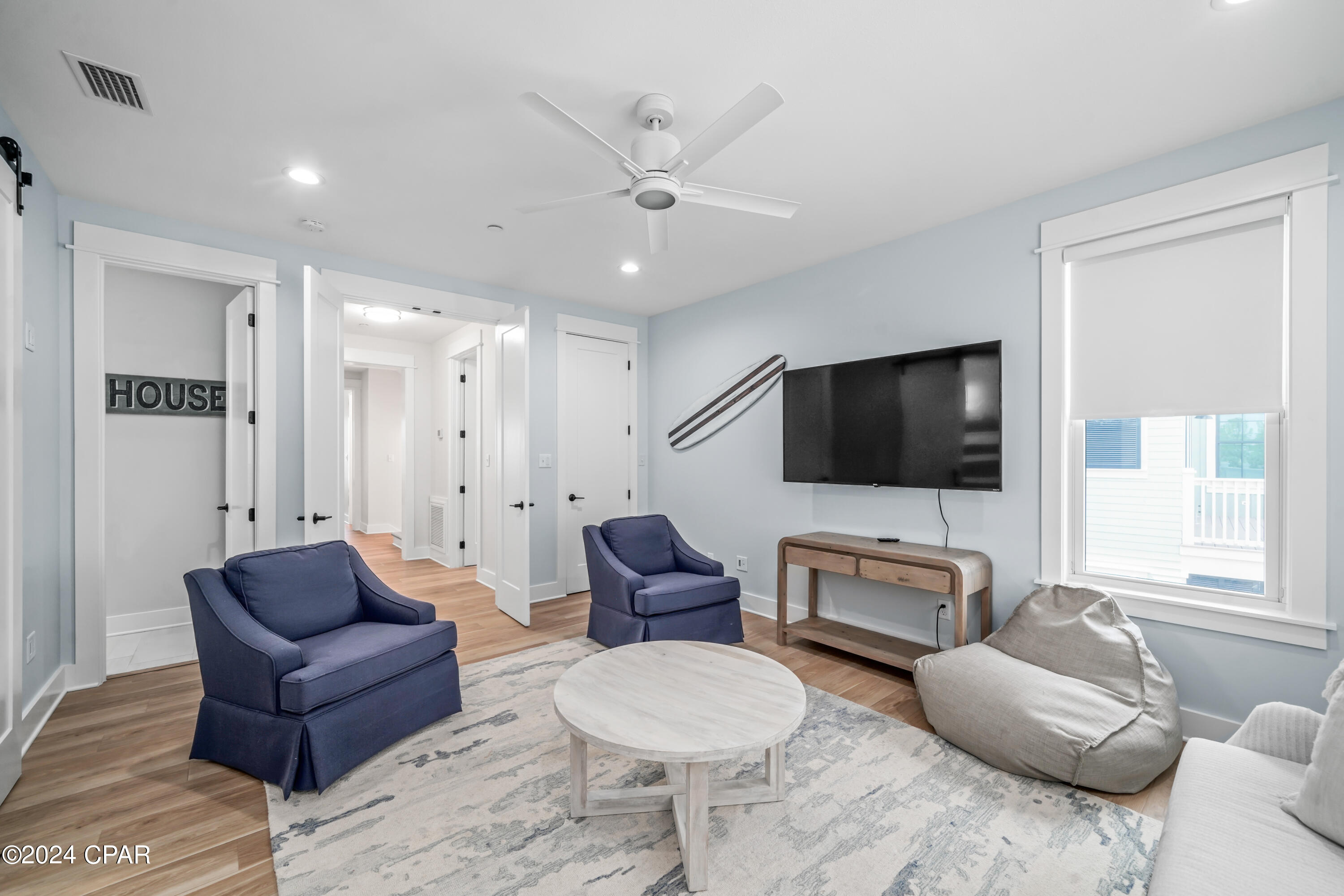 110 N Echo Lane