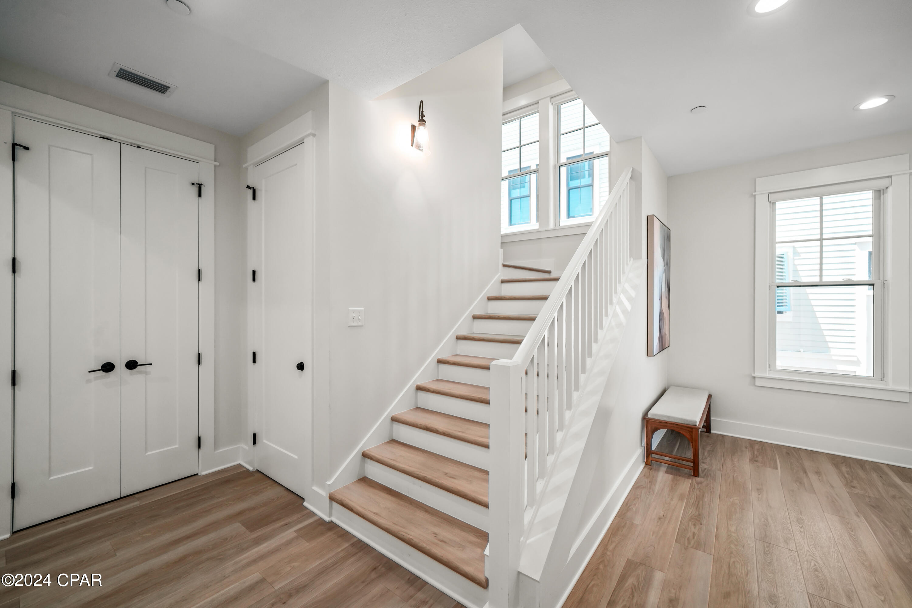110 N Echo Lane