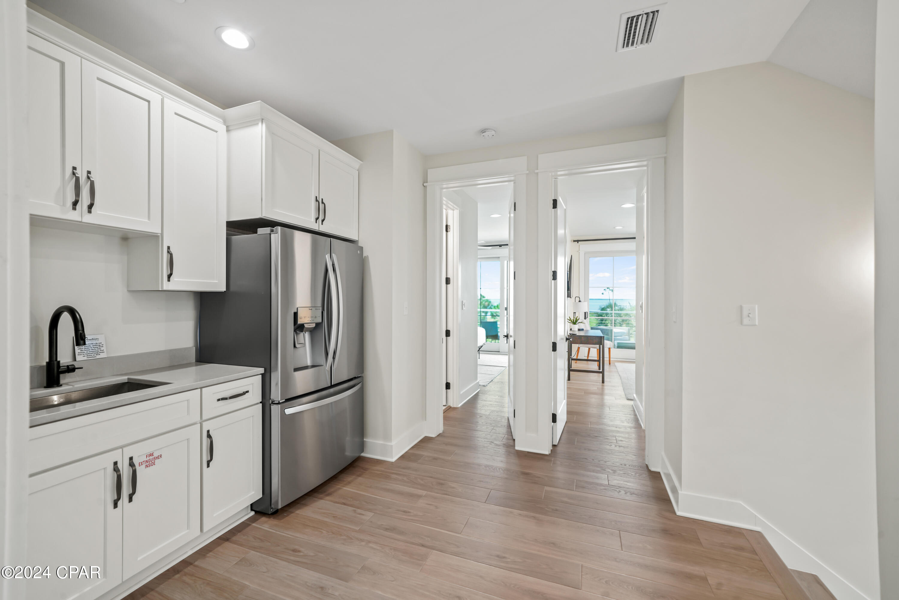 110 N Echo Lane