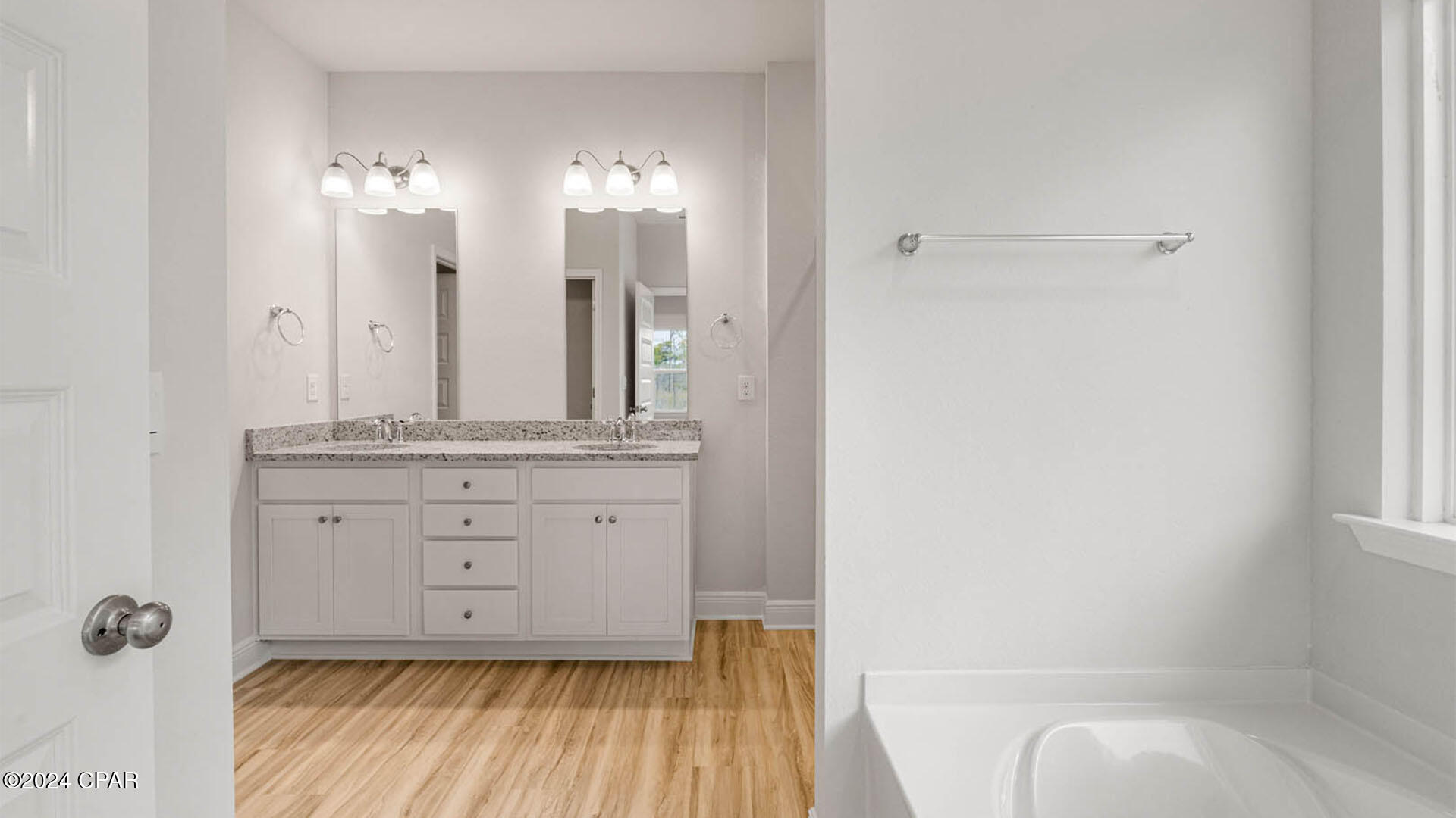 564 Vermilion Circle