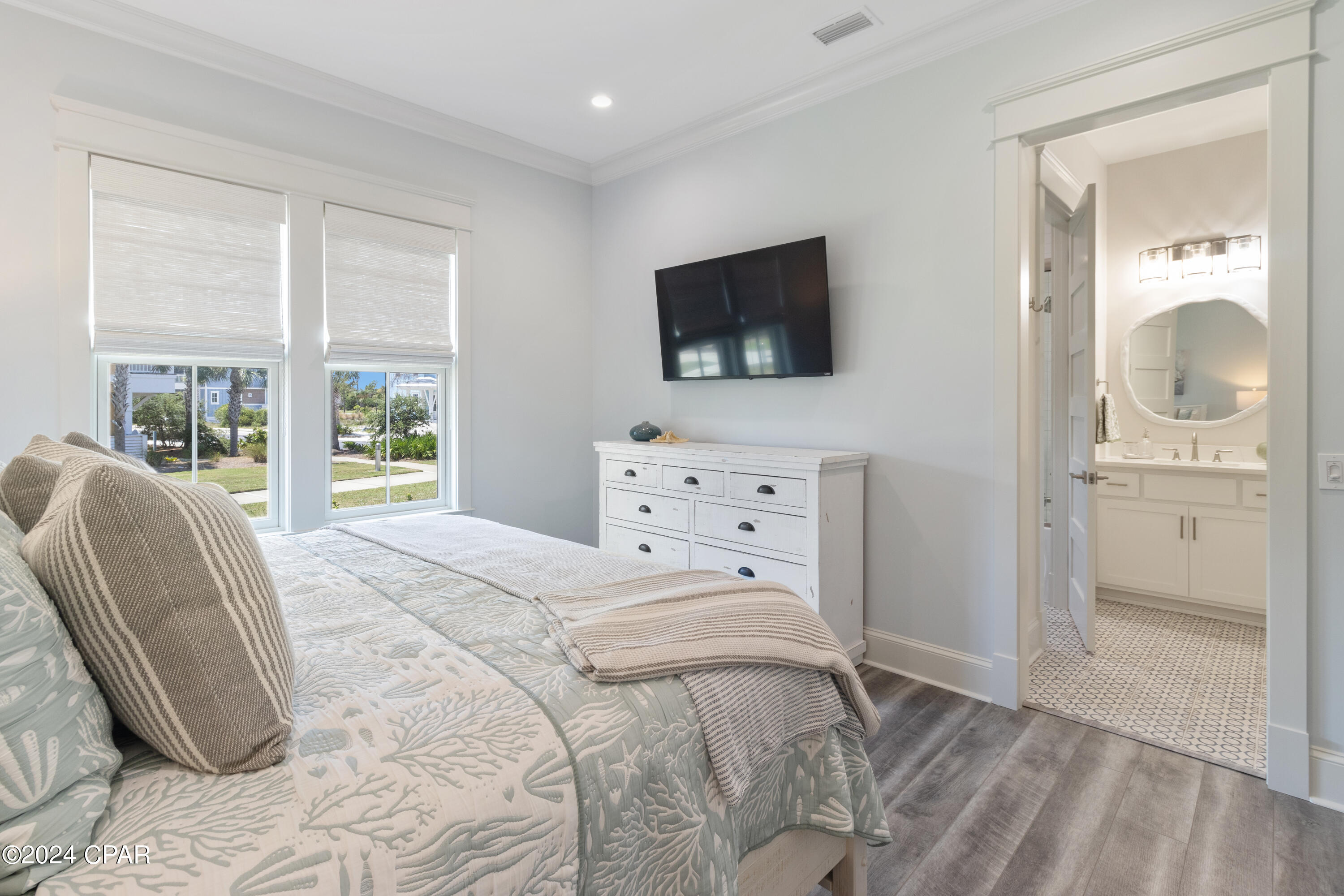 215 Pinnacle Drive