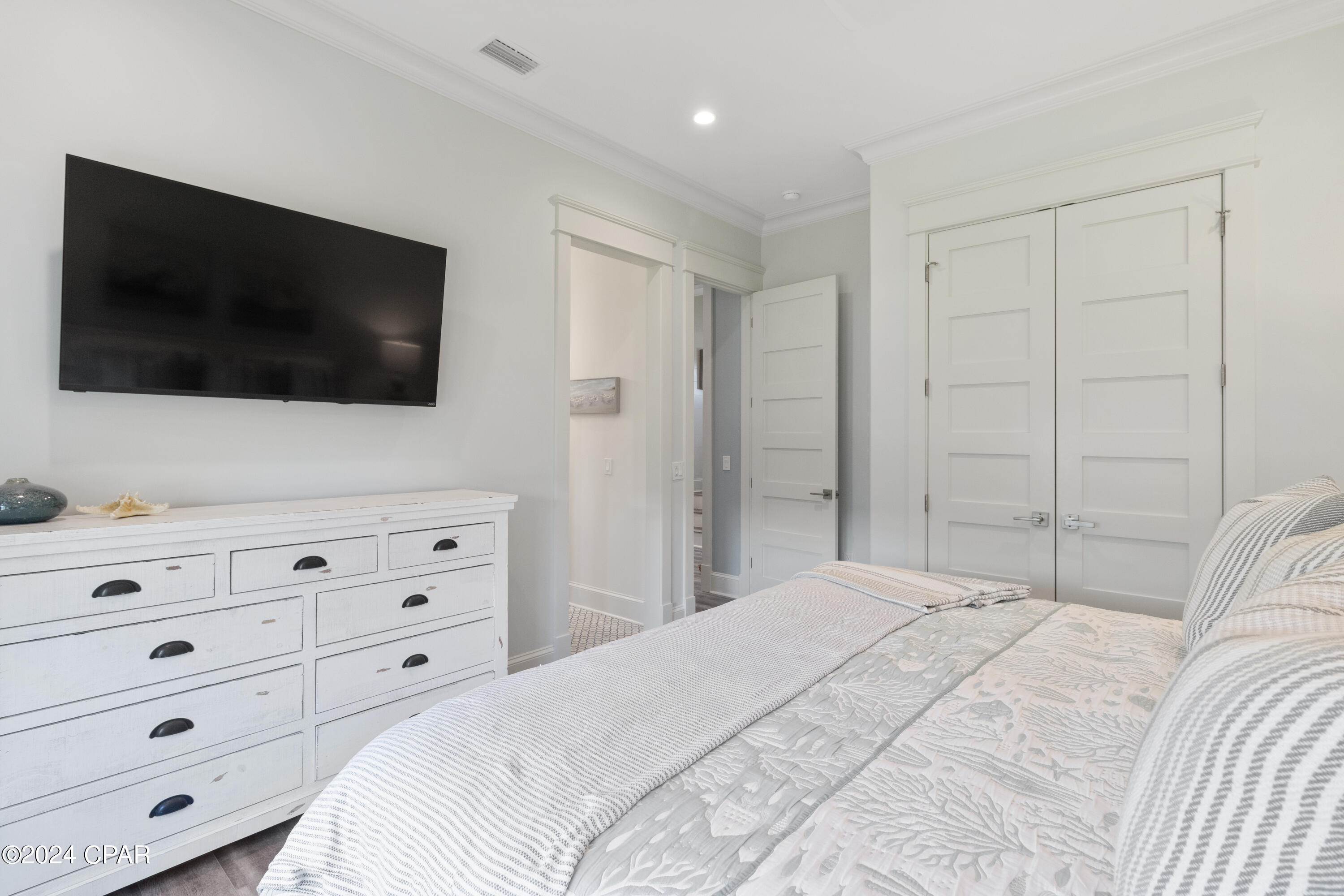 215 Pinnacle Drive