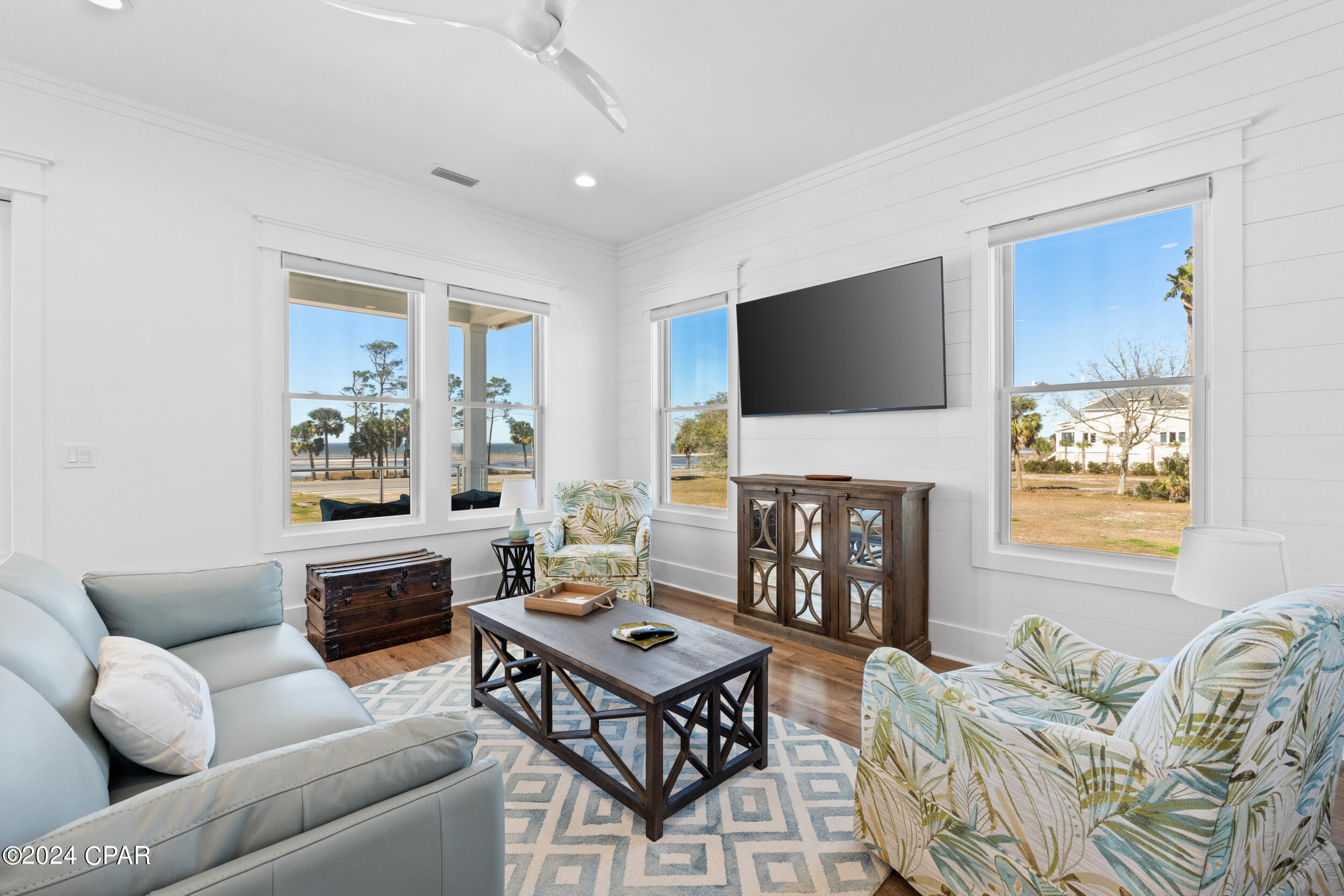 1401 Constitution Drive