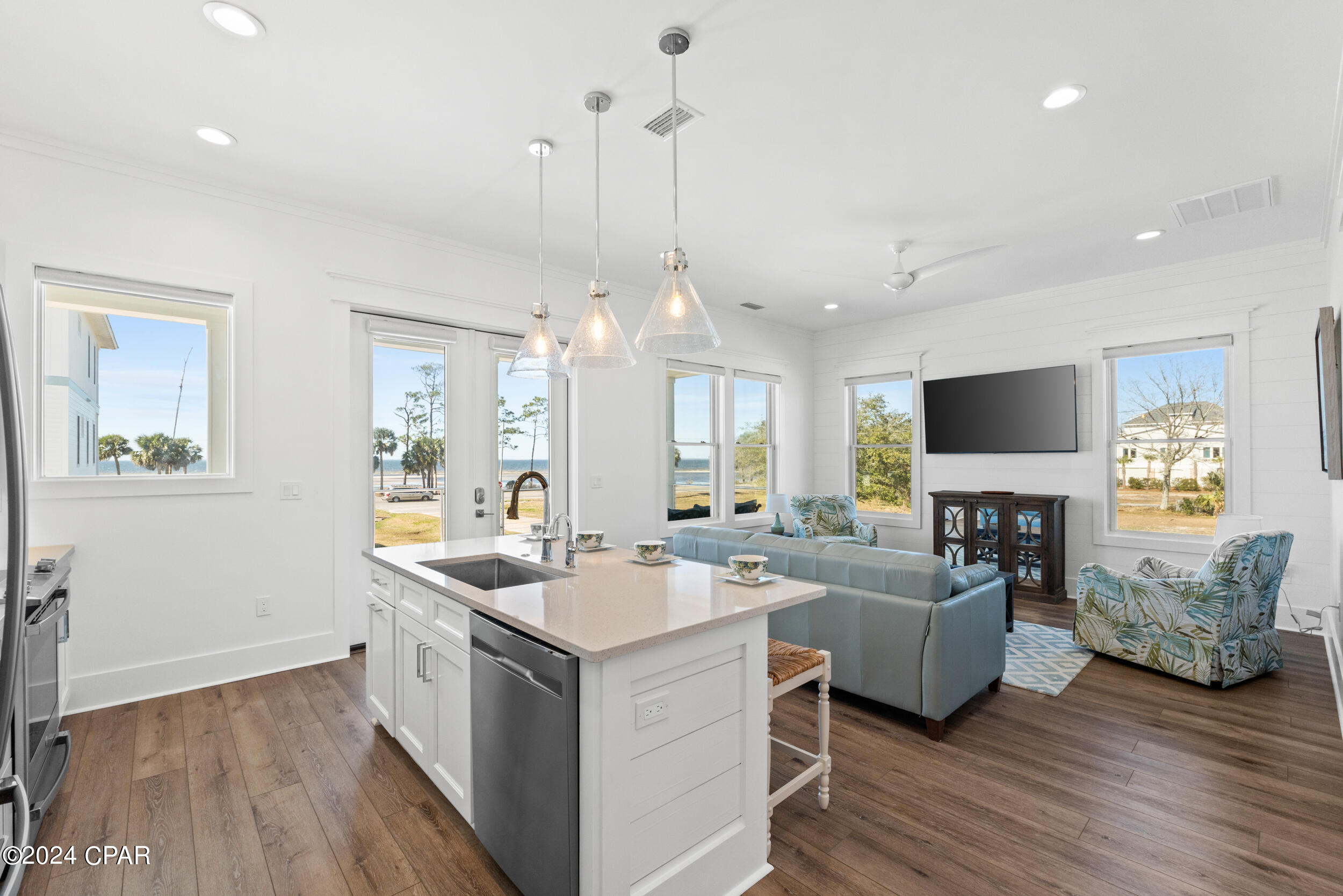 1401 Constitution Drive