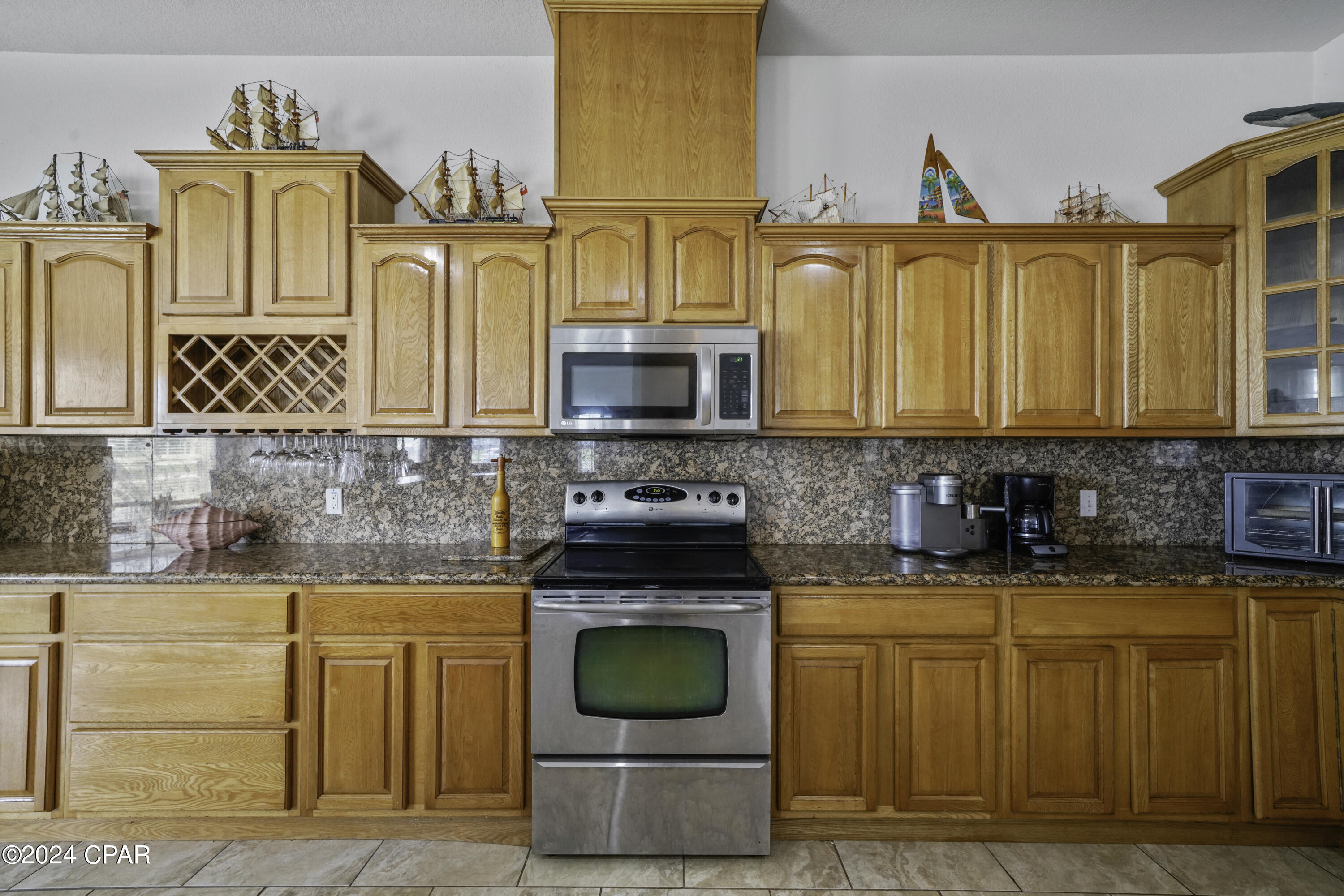 764 W Rutherford Street