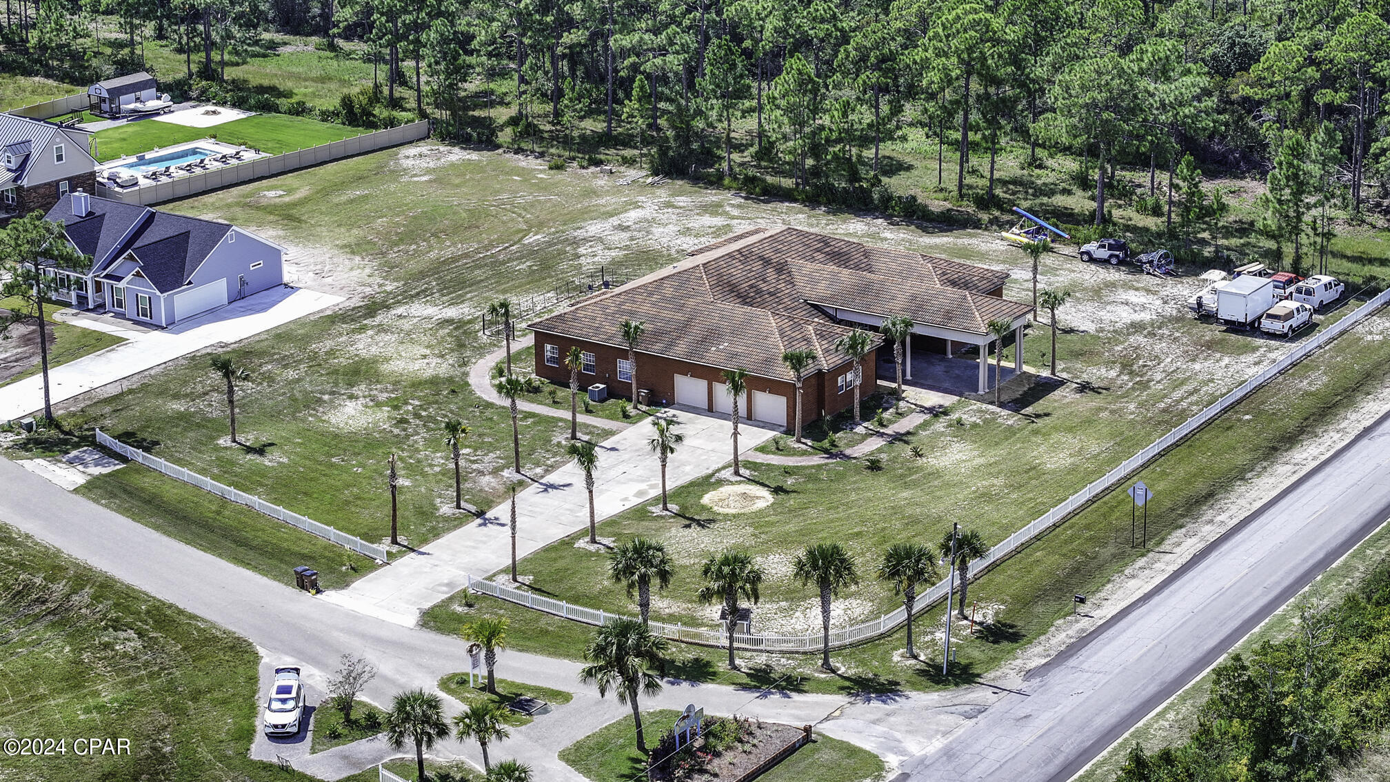 764 W Rutherford Street