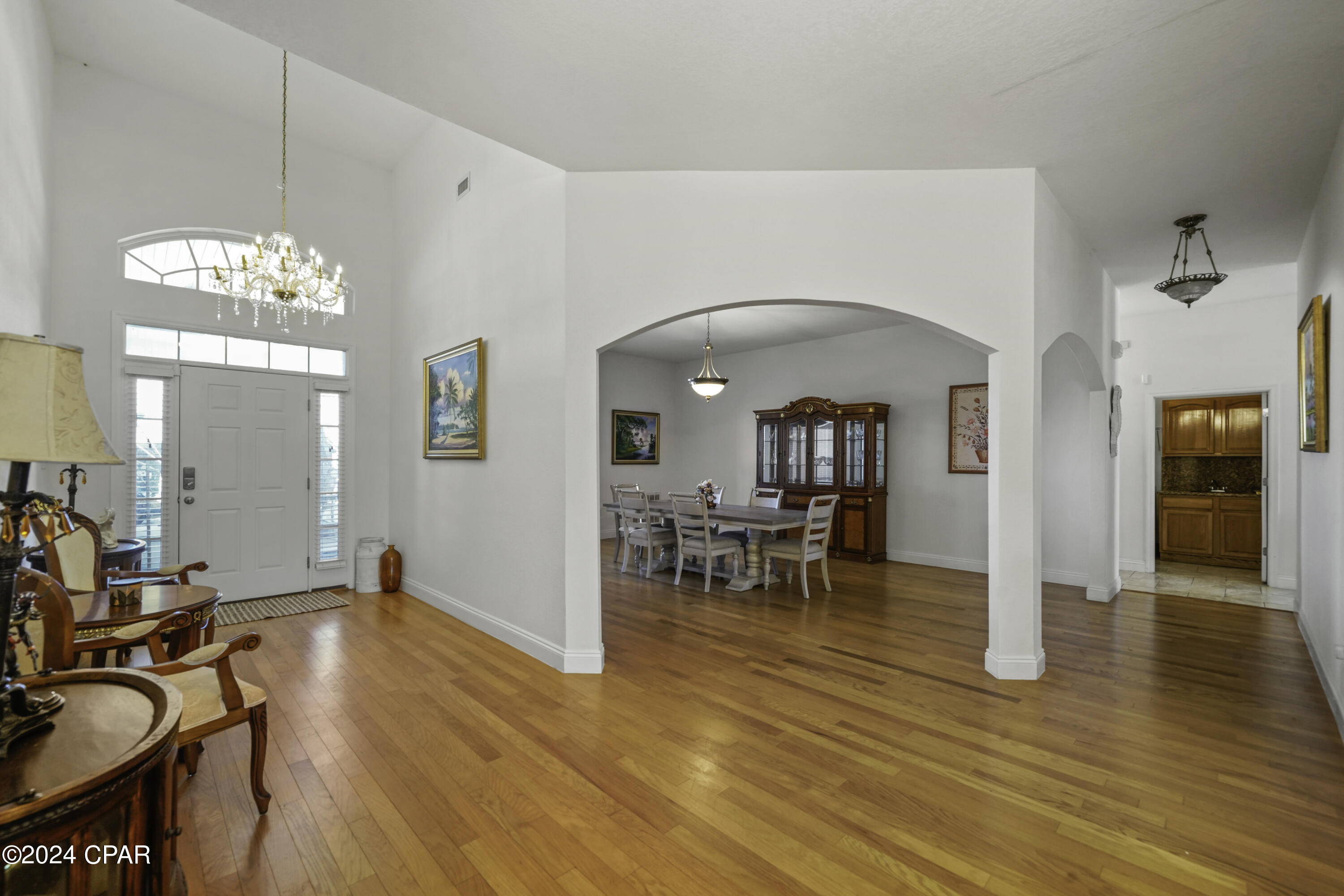 764 W Rutherford Street