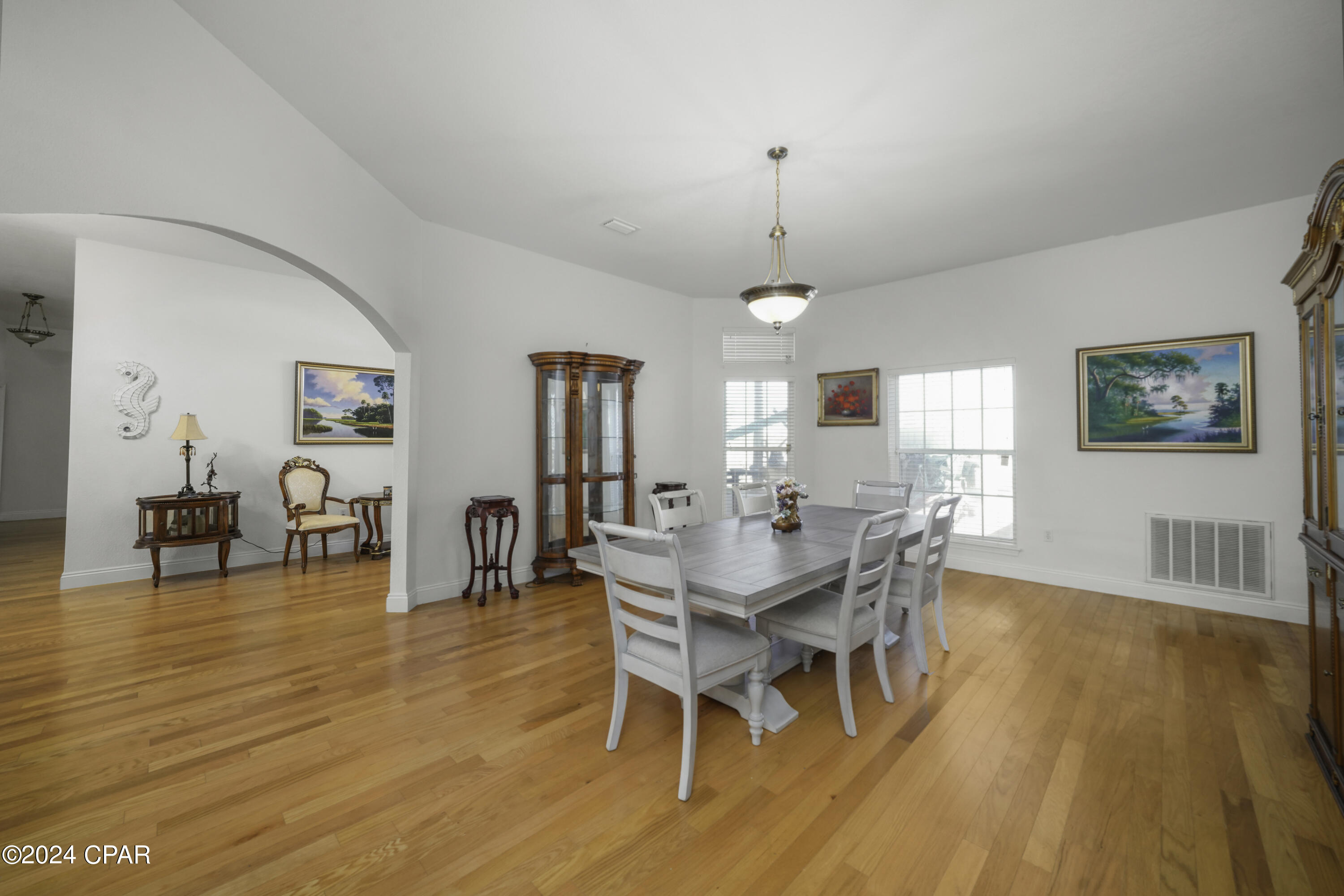 764 W Rutherford Street