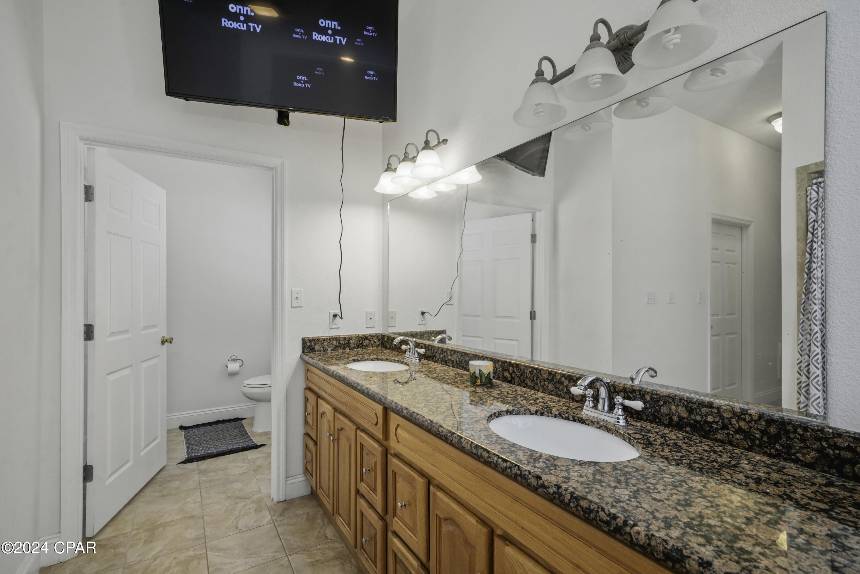 764 W Rutherford Street