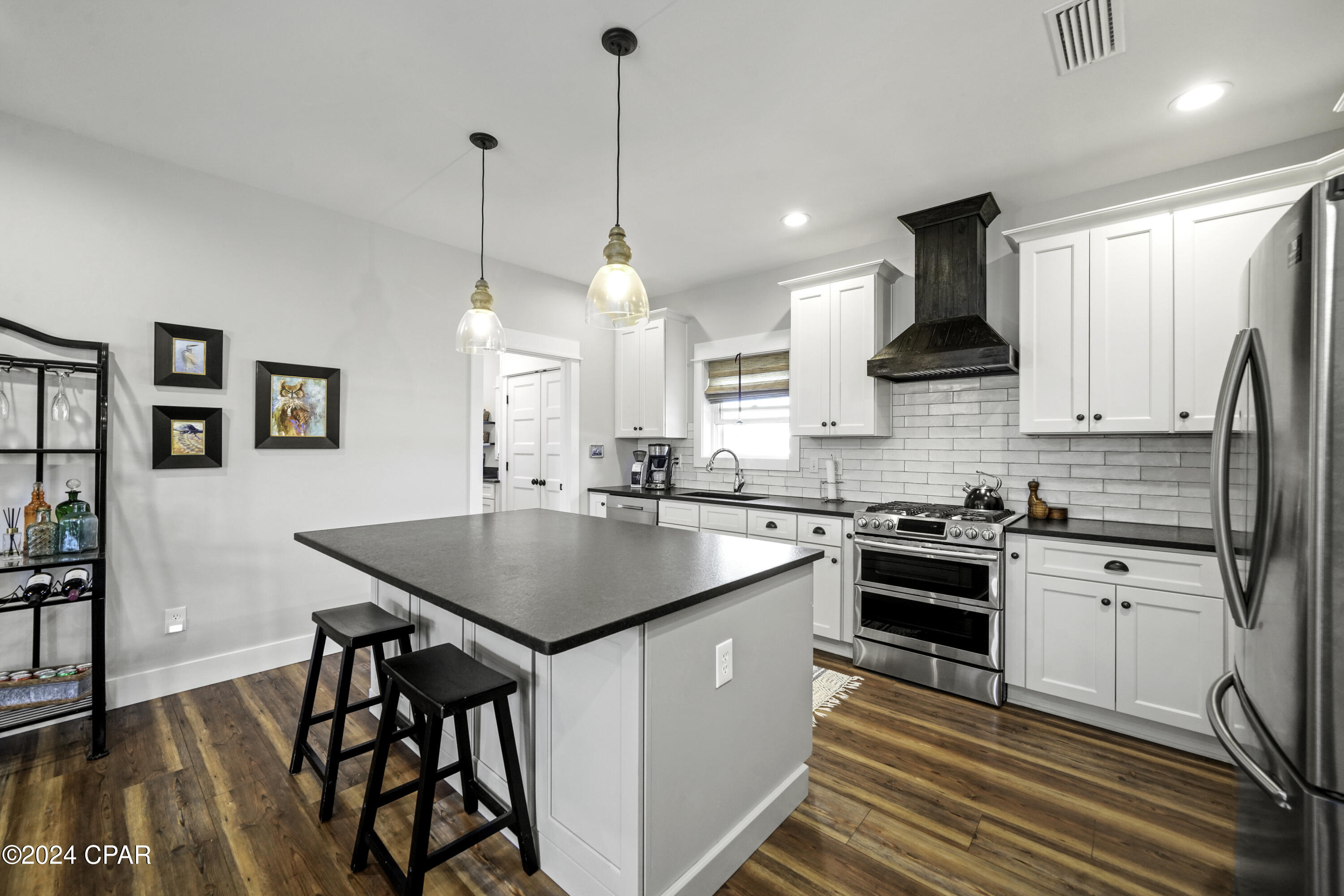 1604 Monument Avenue