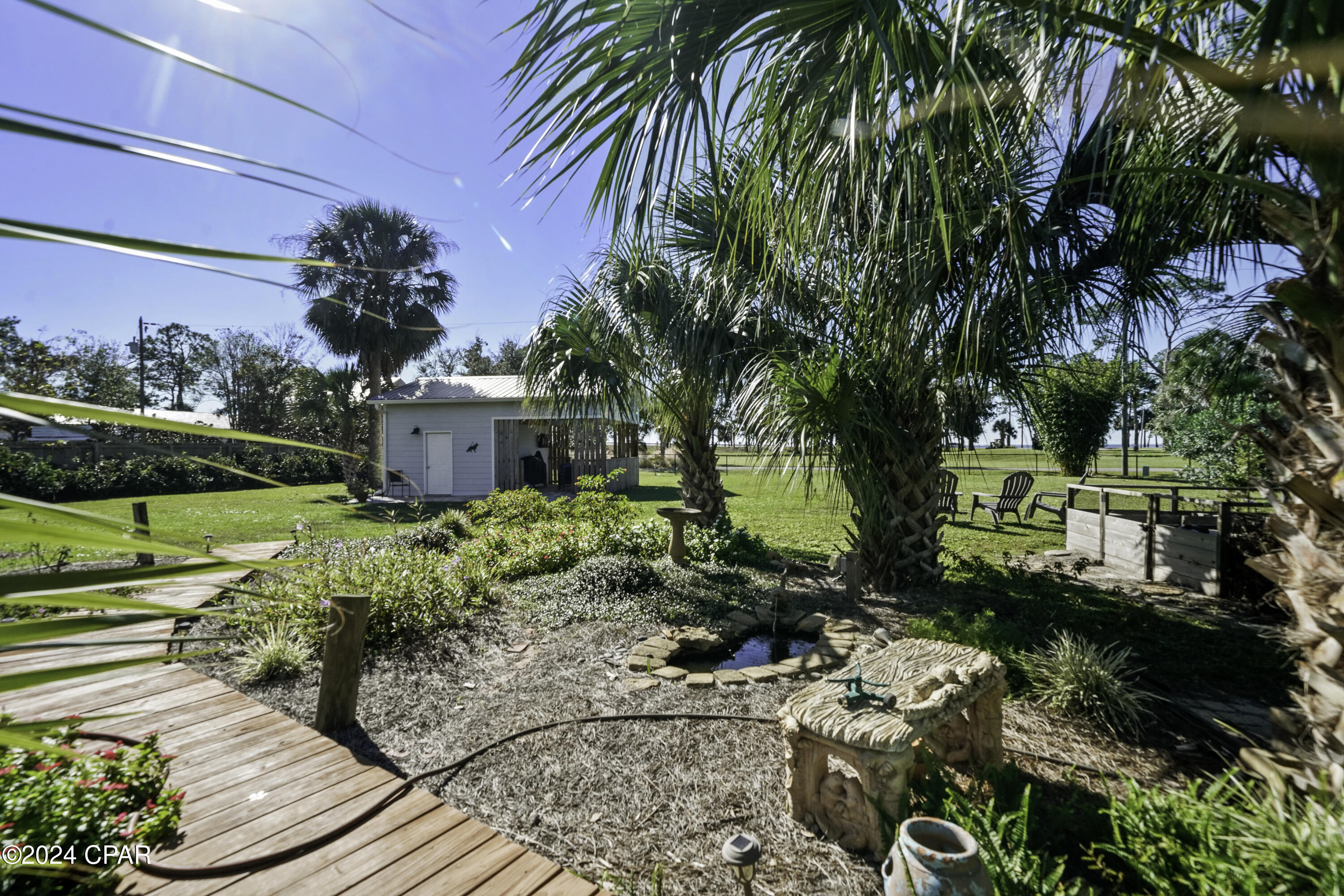 1604 Monument Avenue