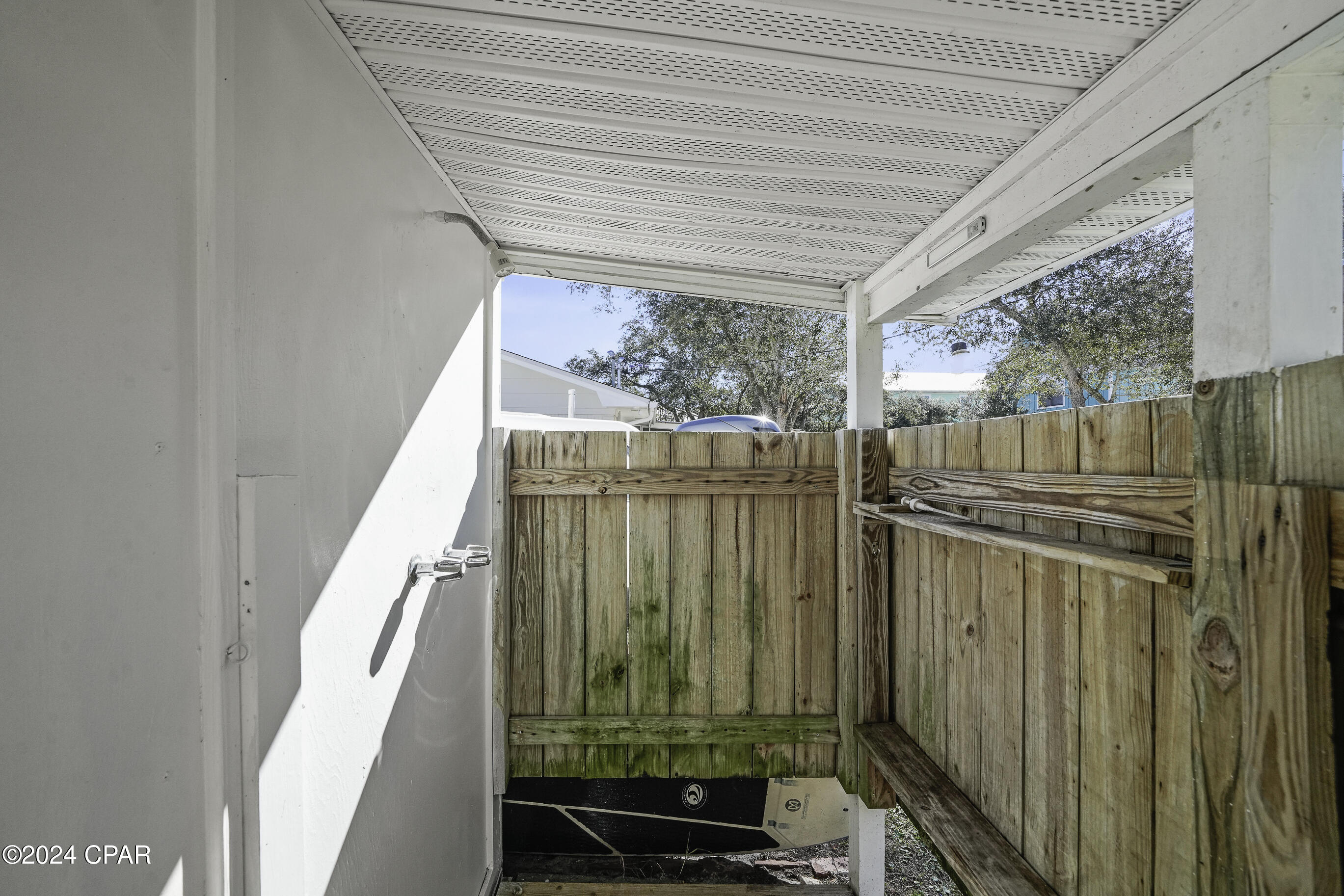 61 Oak Avenue