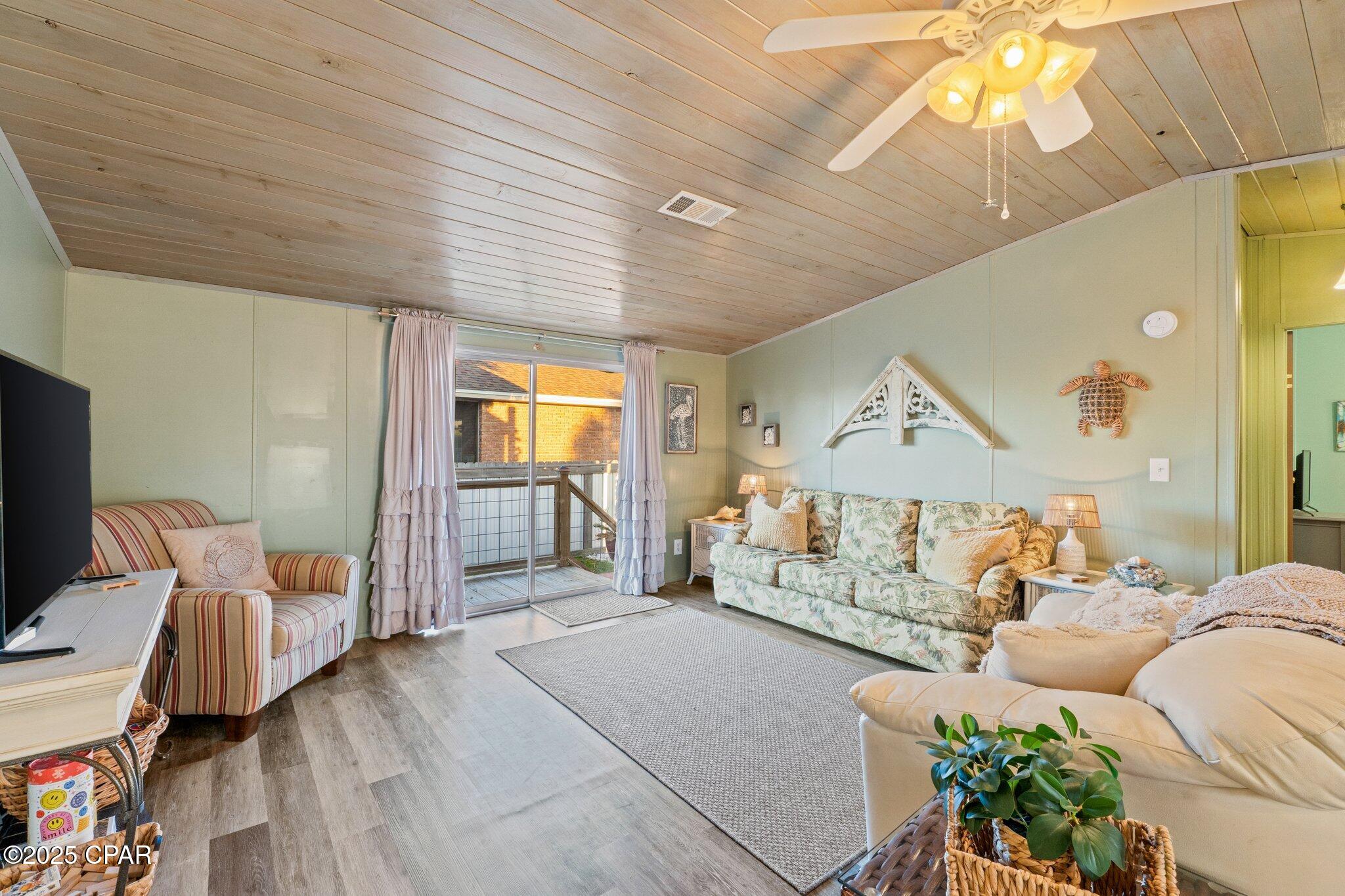 414 La Siesta Drive