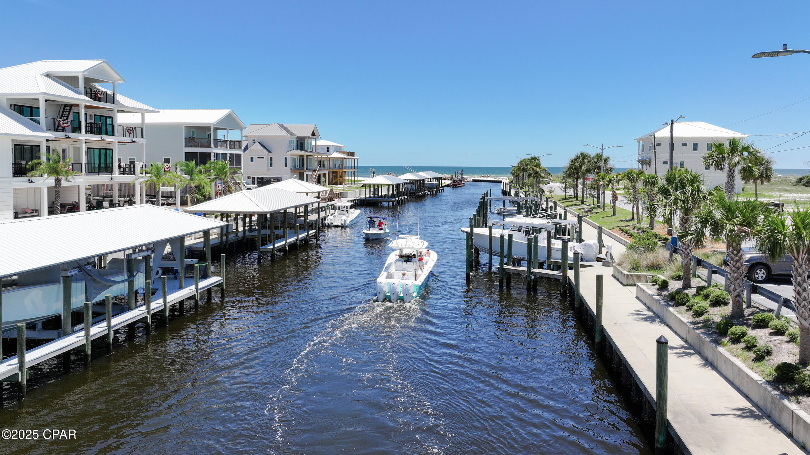 414 La Siesta Drive