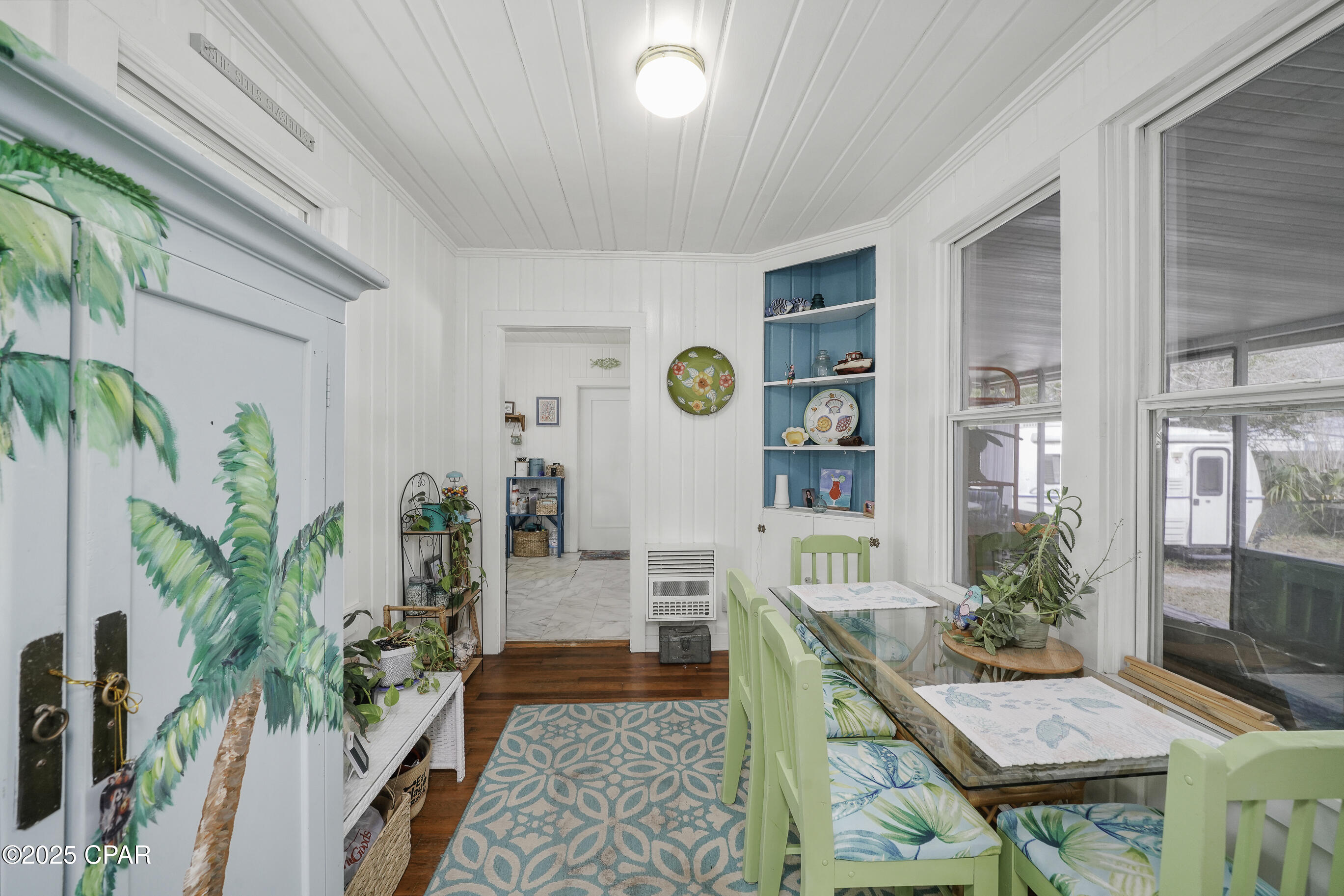 1007 Garrison Avenue