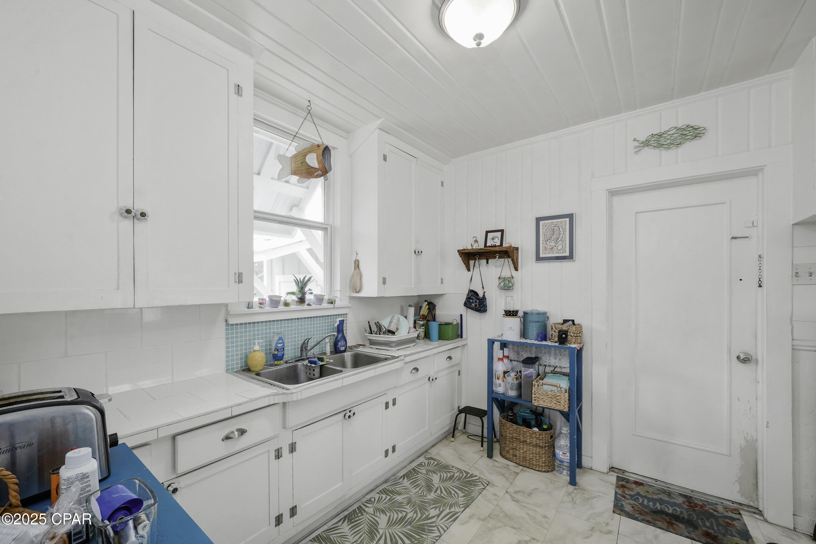 1007 Garrison Avenue