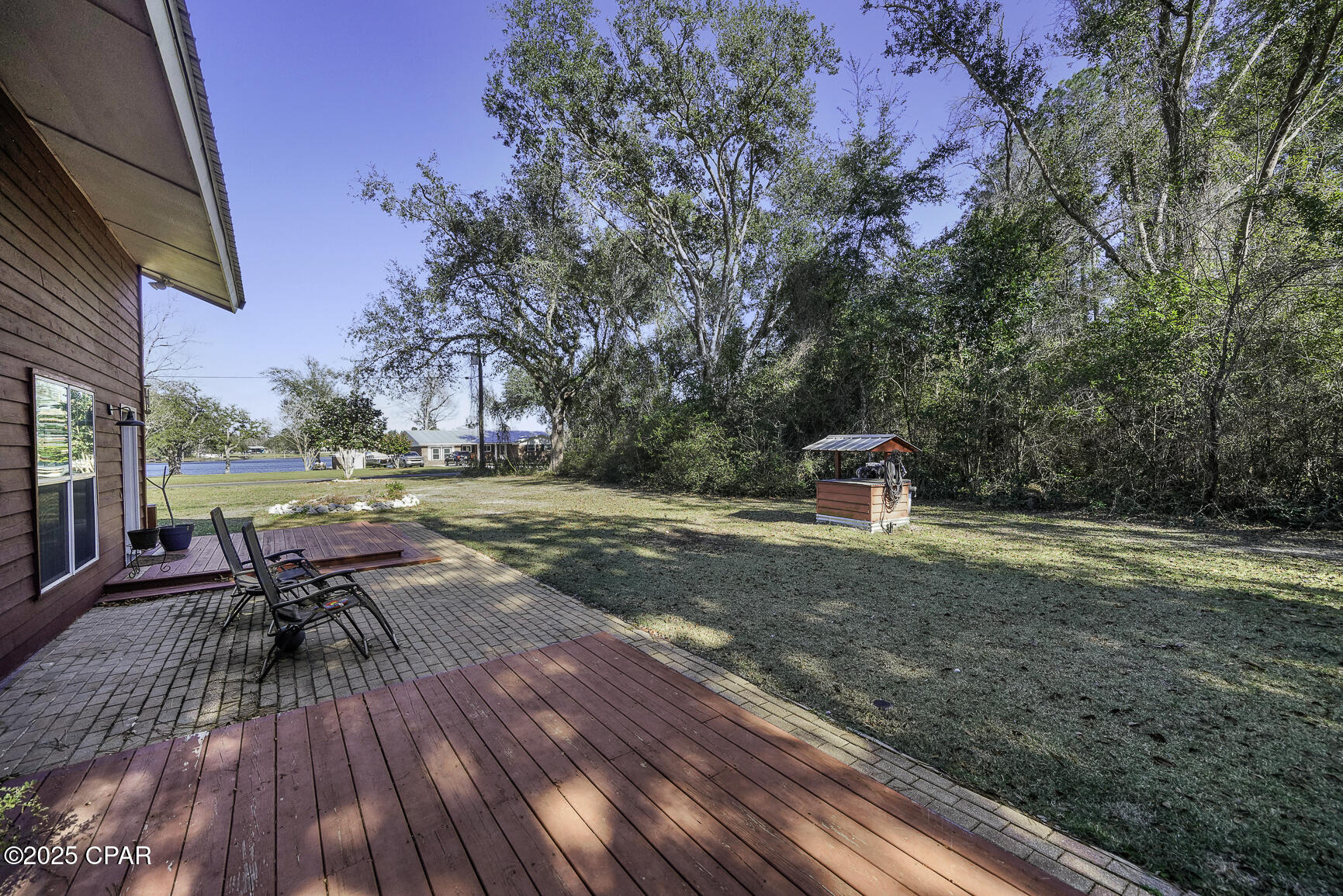 377 W Lakeview Drive