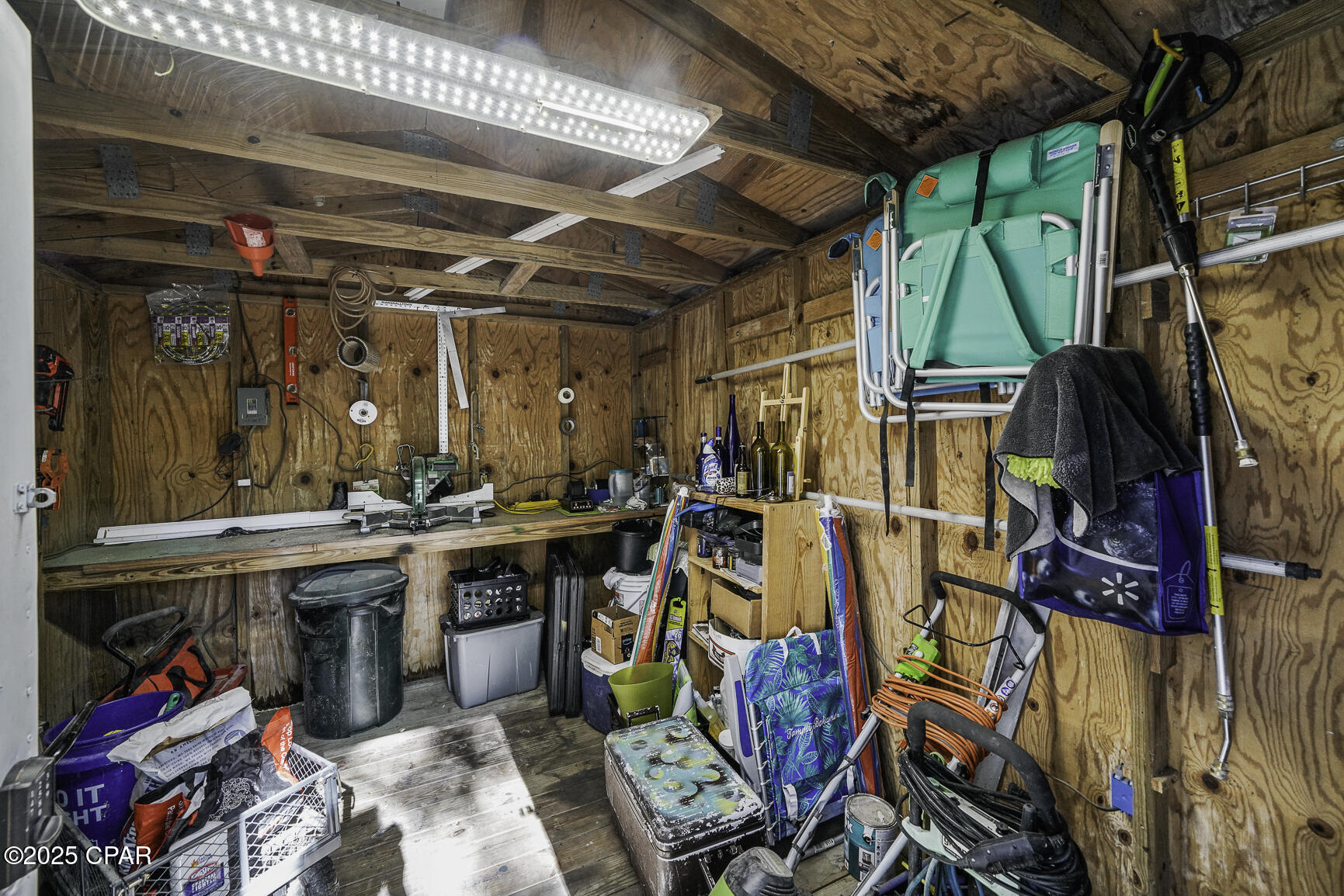 377 W Lakeview Drive