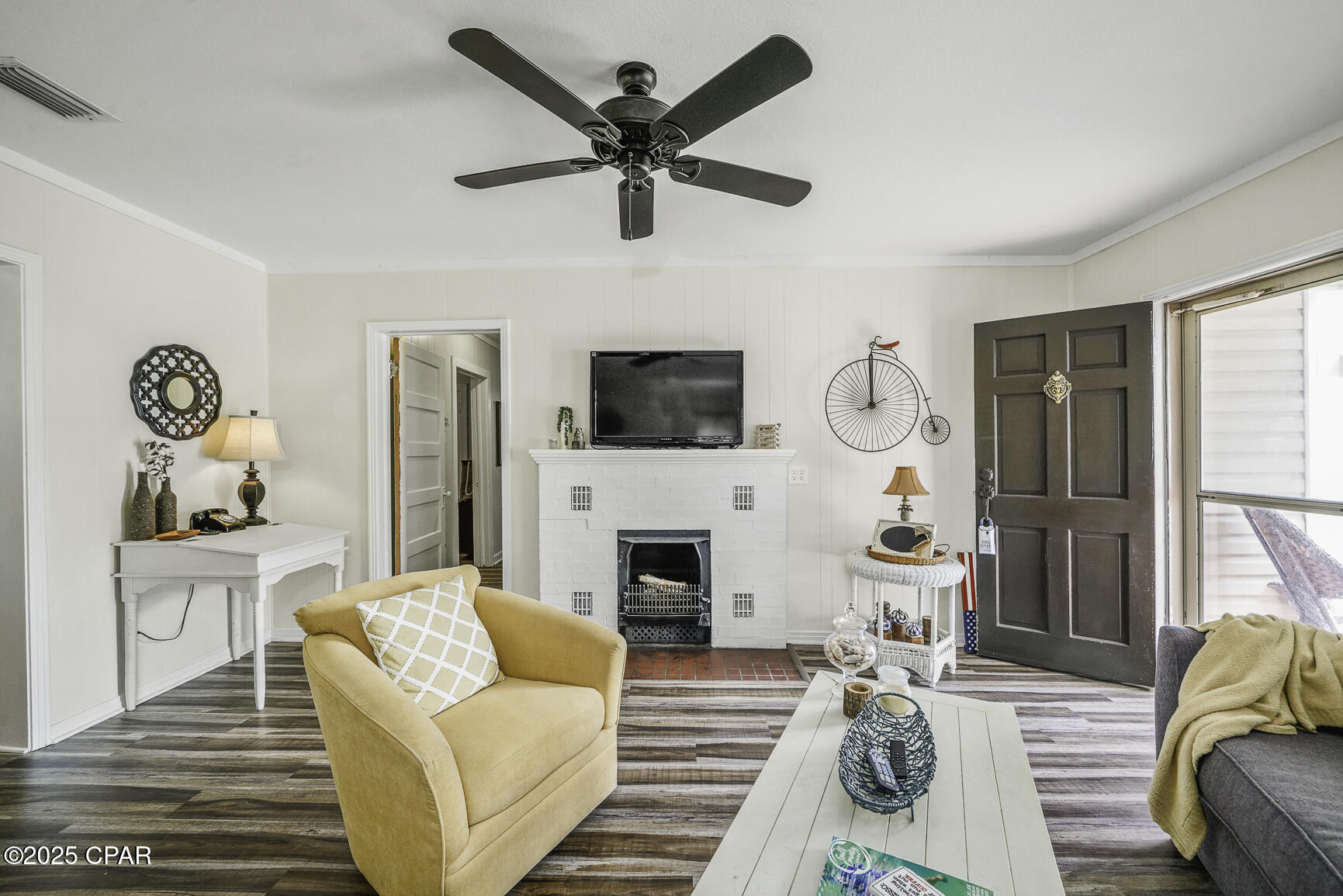 1105 Garrison Avenue