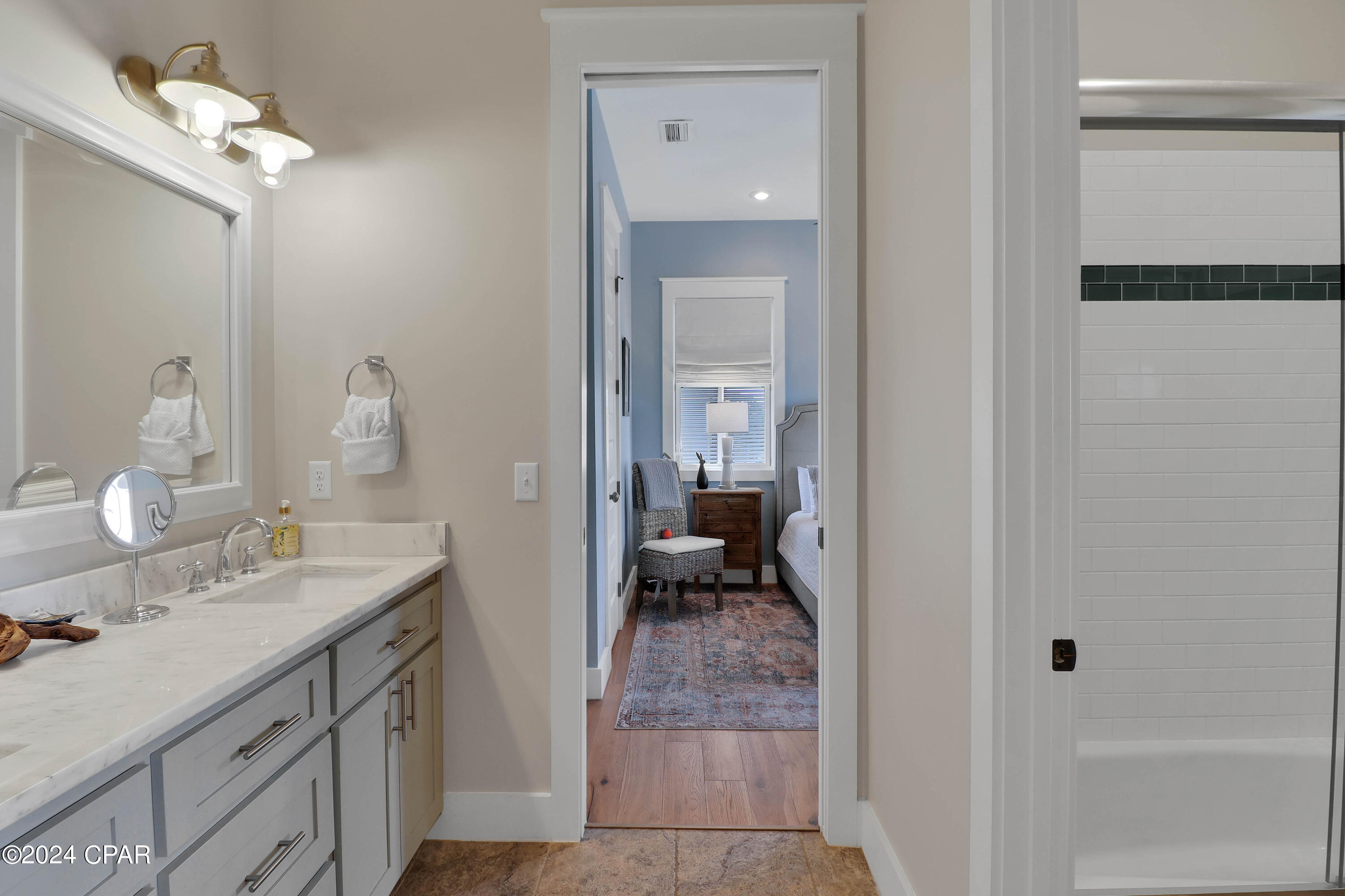 114 N Echo Lane