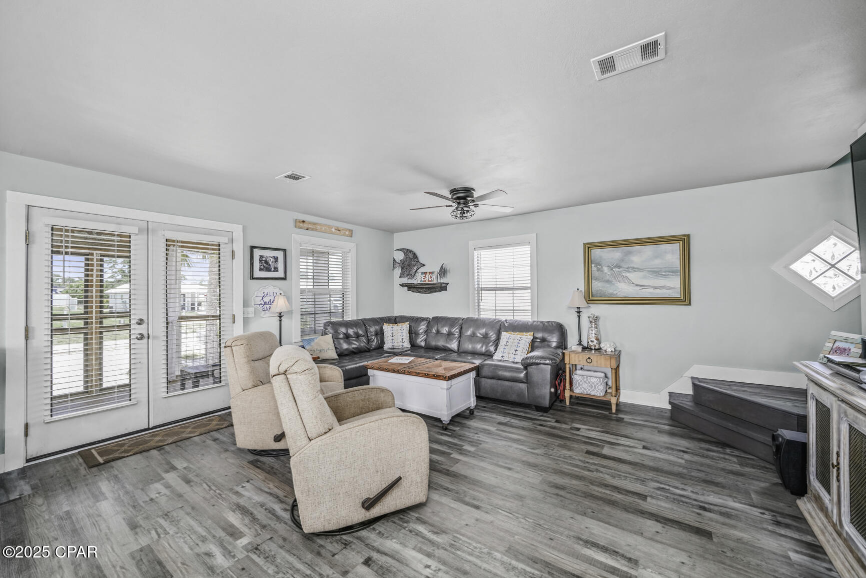 8215 Pelican Walk Lane Lane