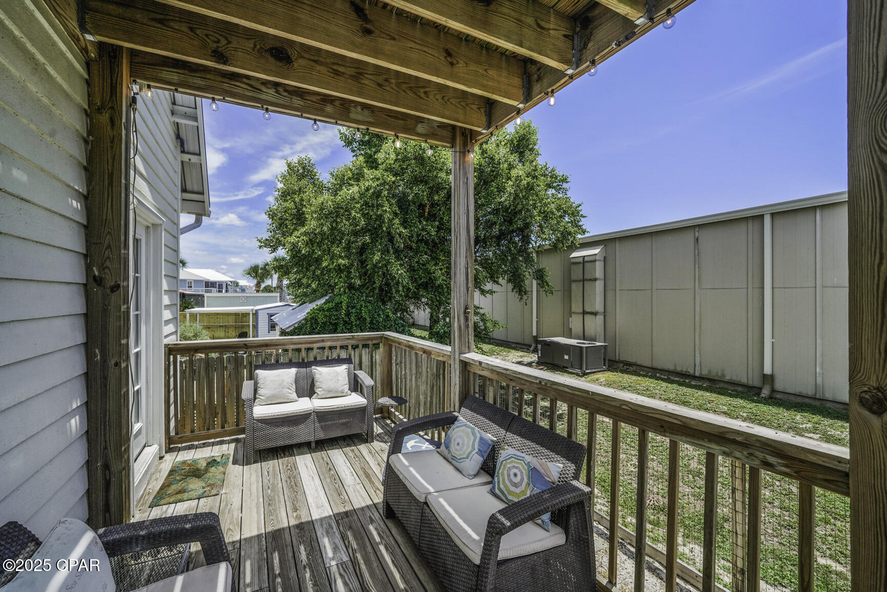 8215 Pelican Walk Lane Lane