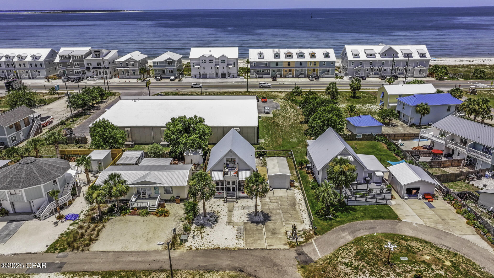 8215 Pelican Walk Lane Lane