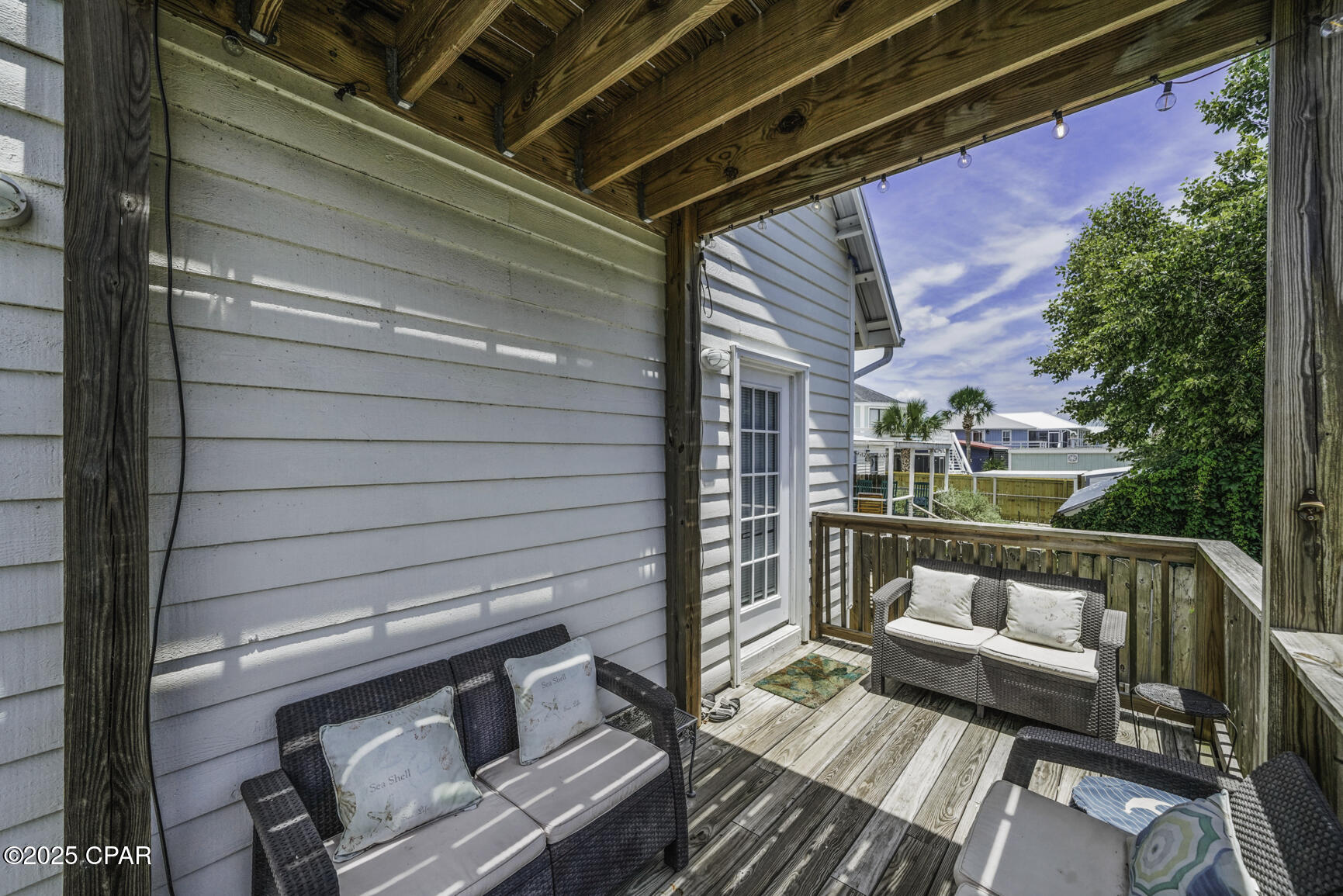 8215 Pelican Walk Lane Lane