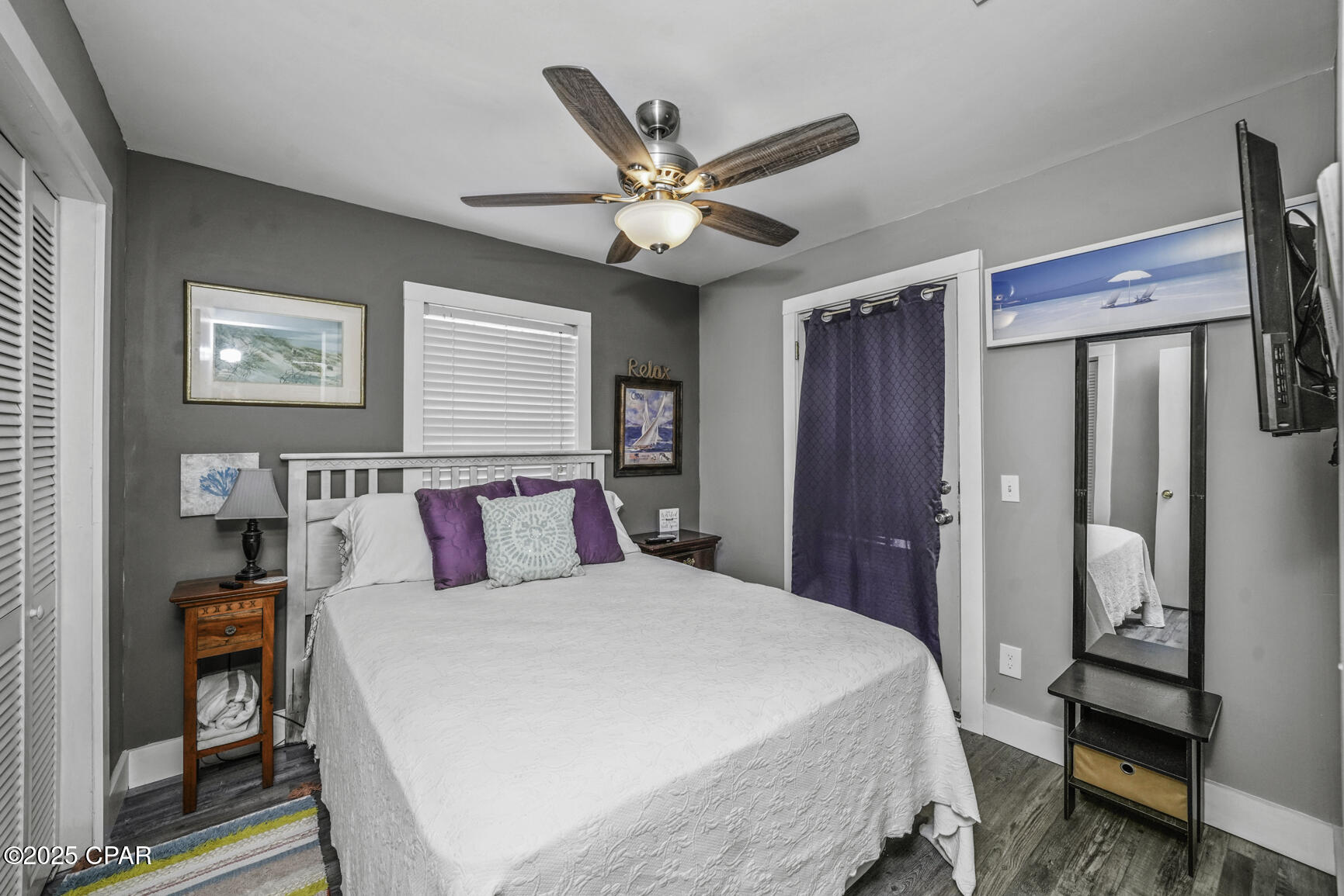 8215 Pelican Walk Lane Lane