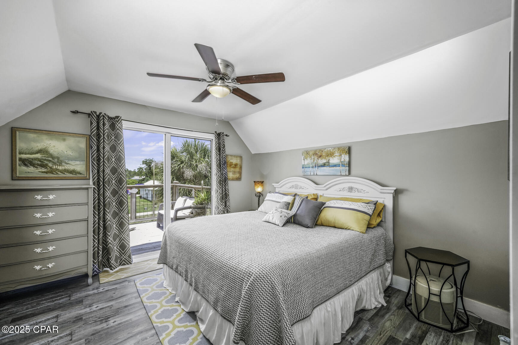 8215 Pelican Walk Lane Lane