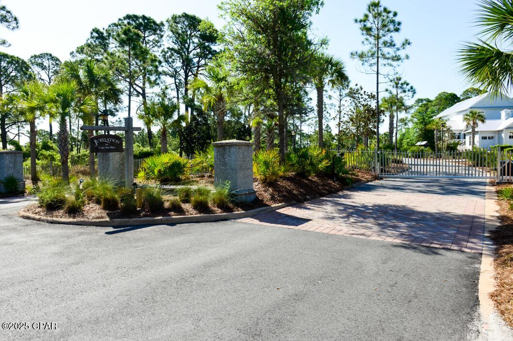 225 Cord Grass Way