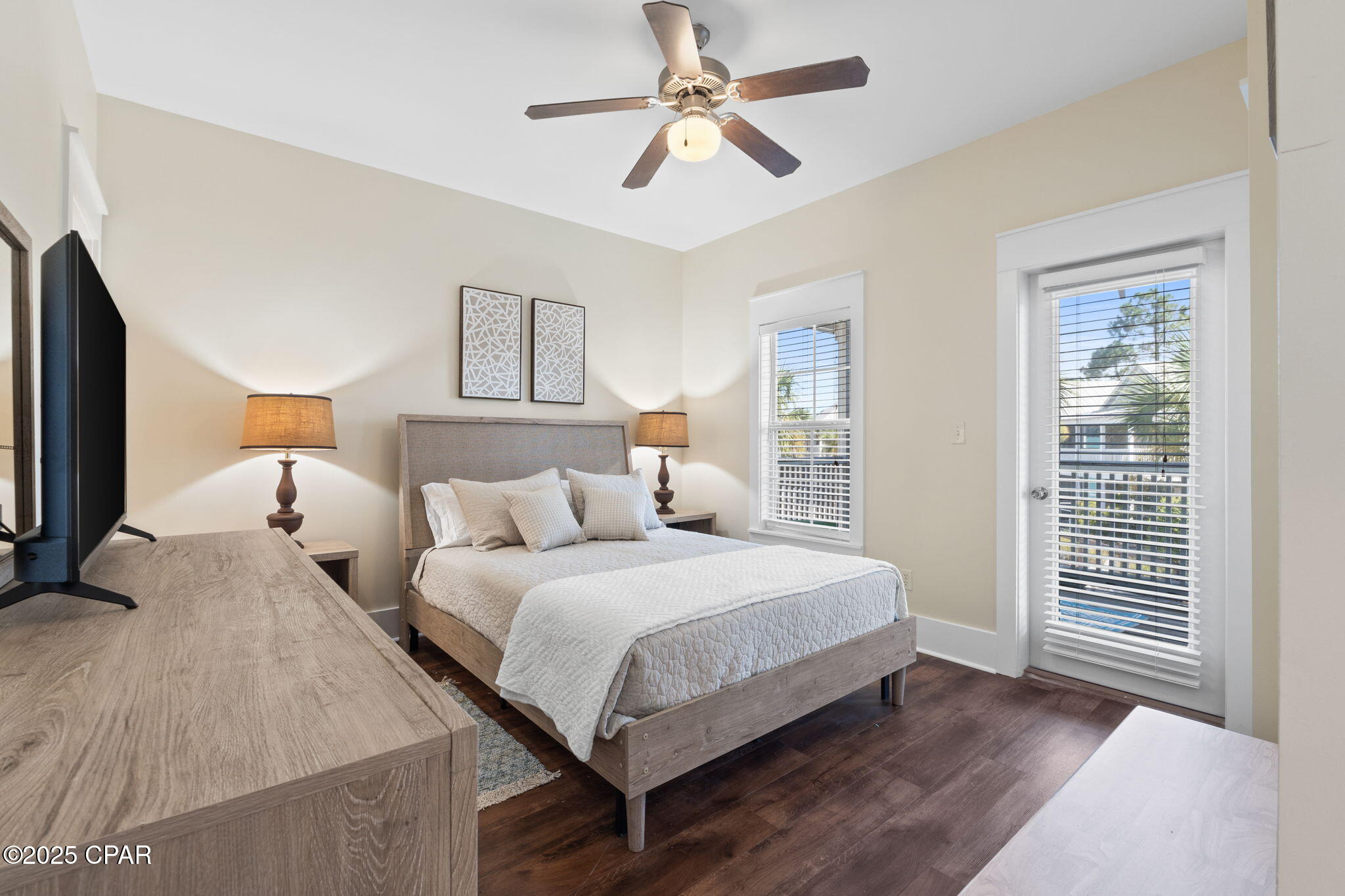 3050 W Highway 98 B30