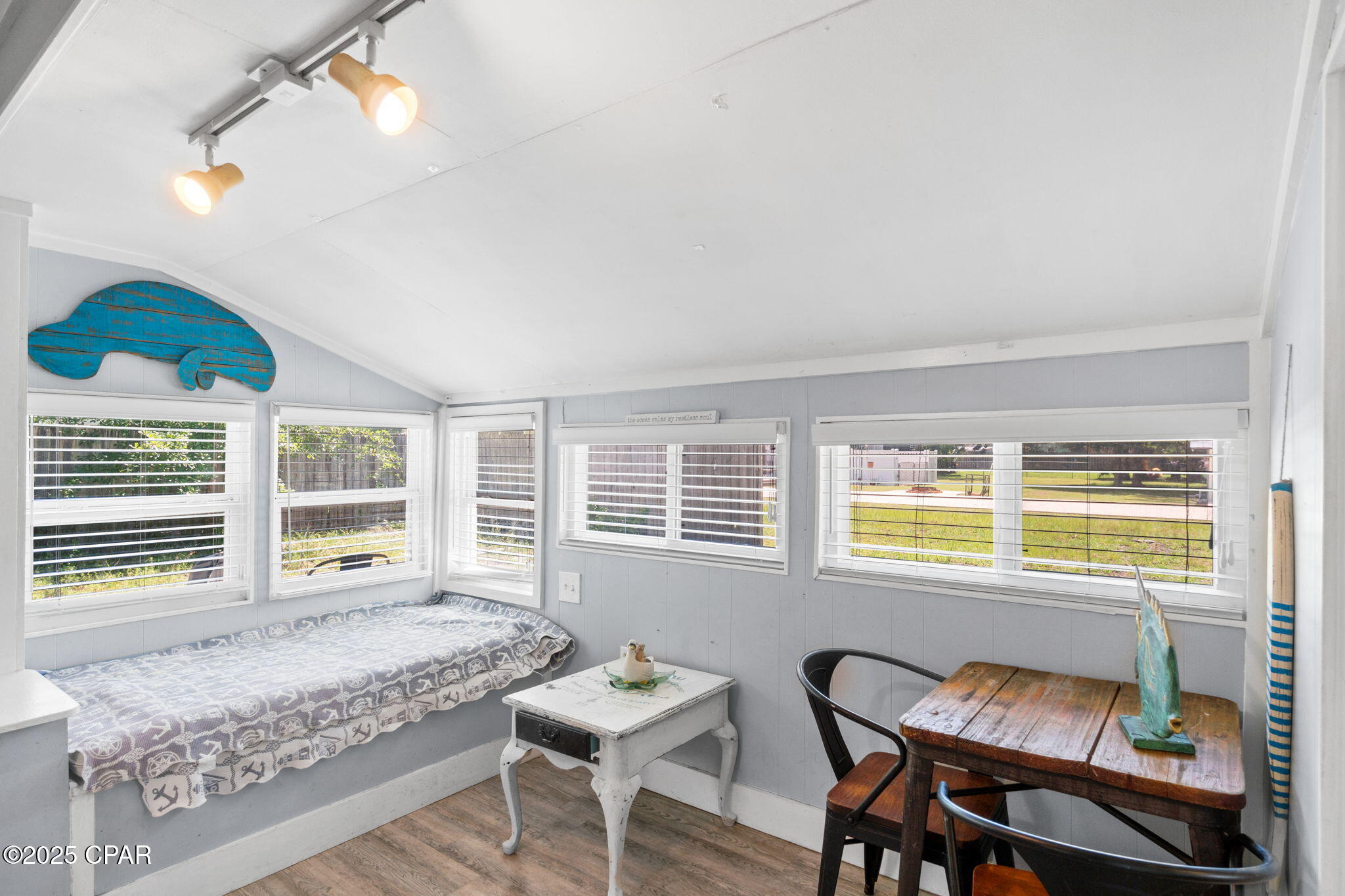 525 8th Street