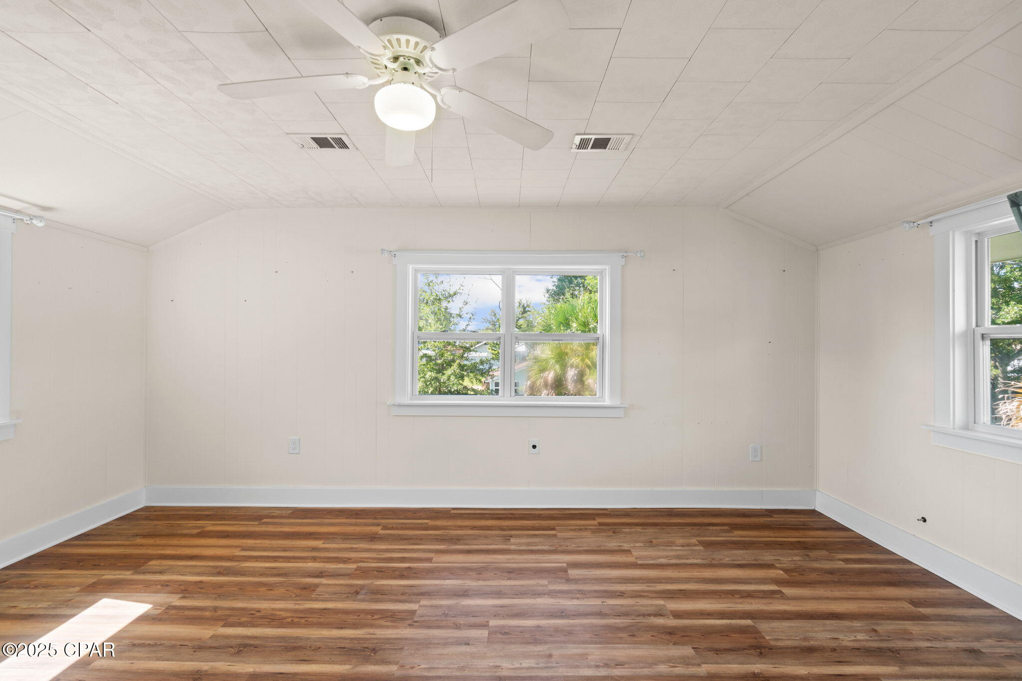 525 8th Street
